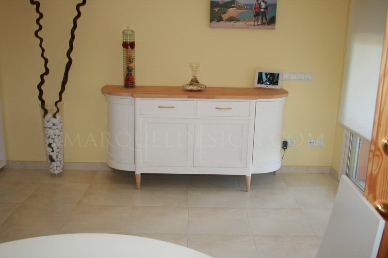 Aparador modernizado