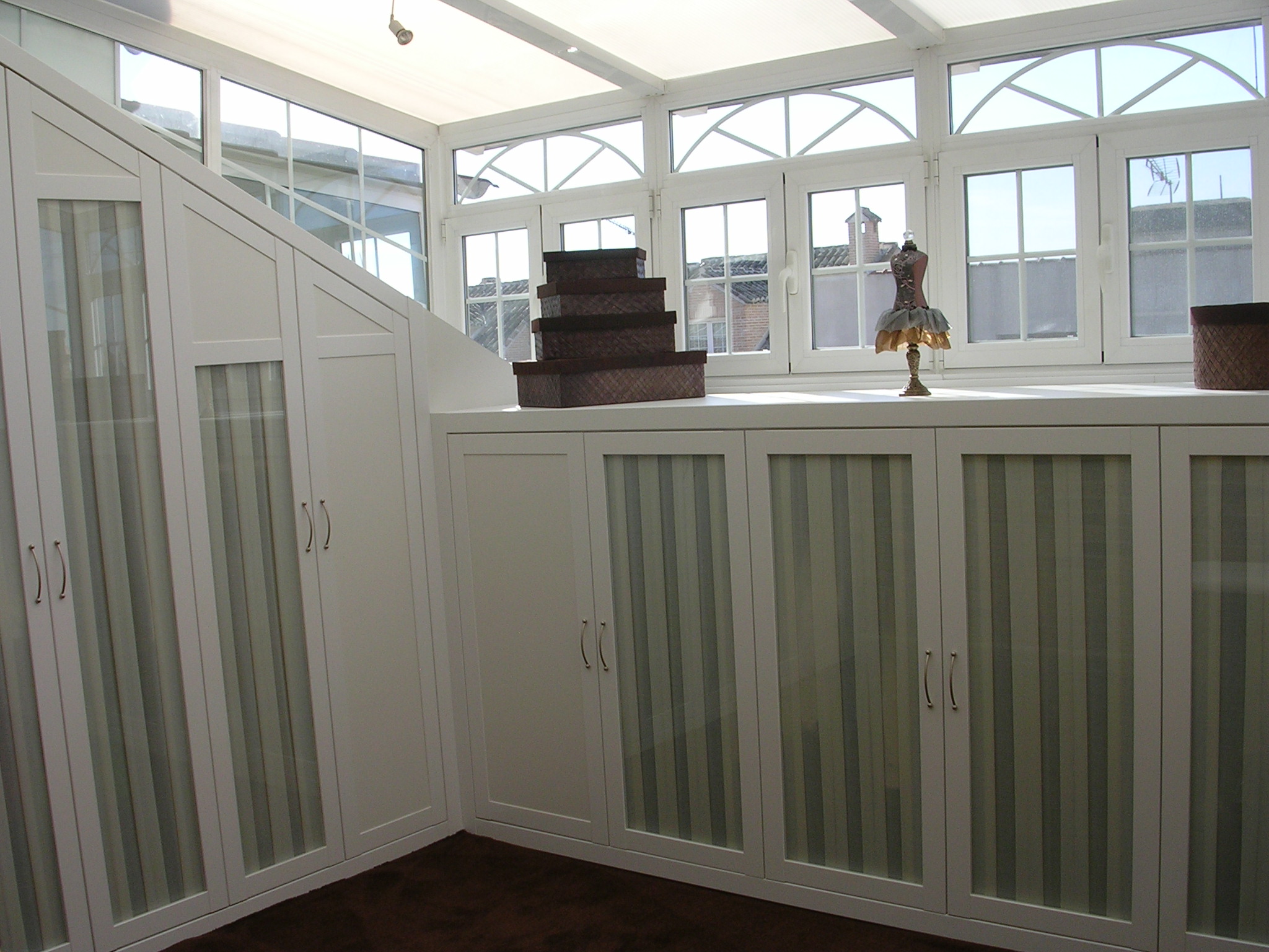 Armario abuhardillado 