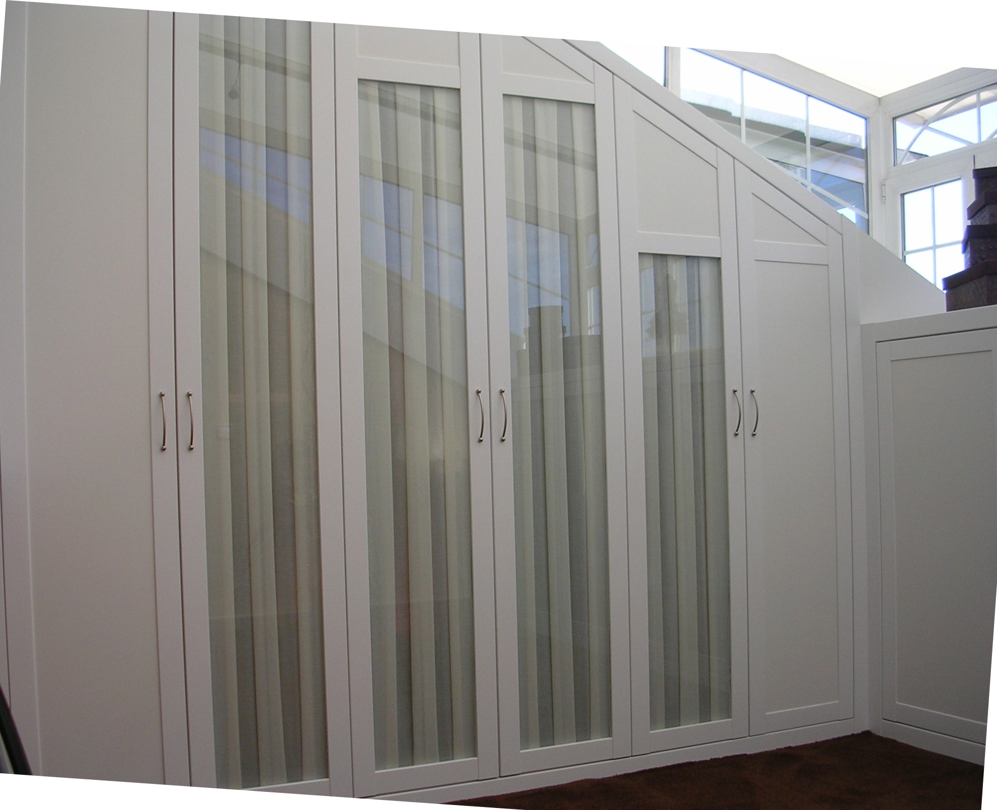 Armario abuhardillado