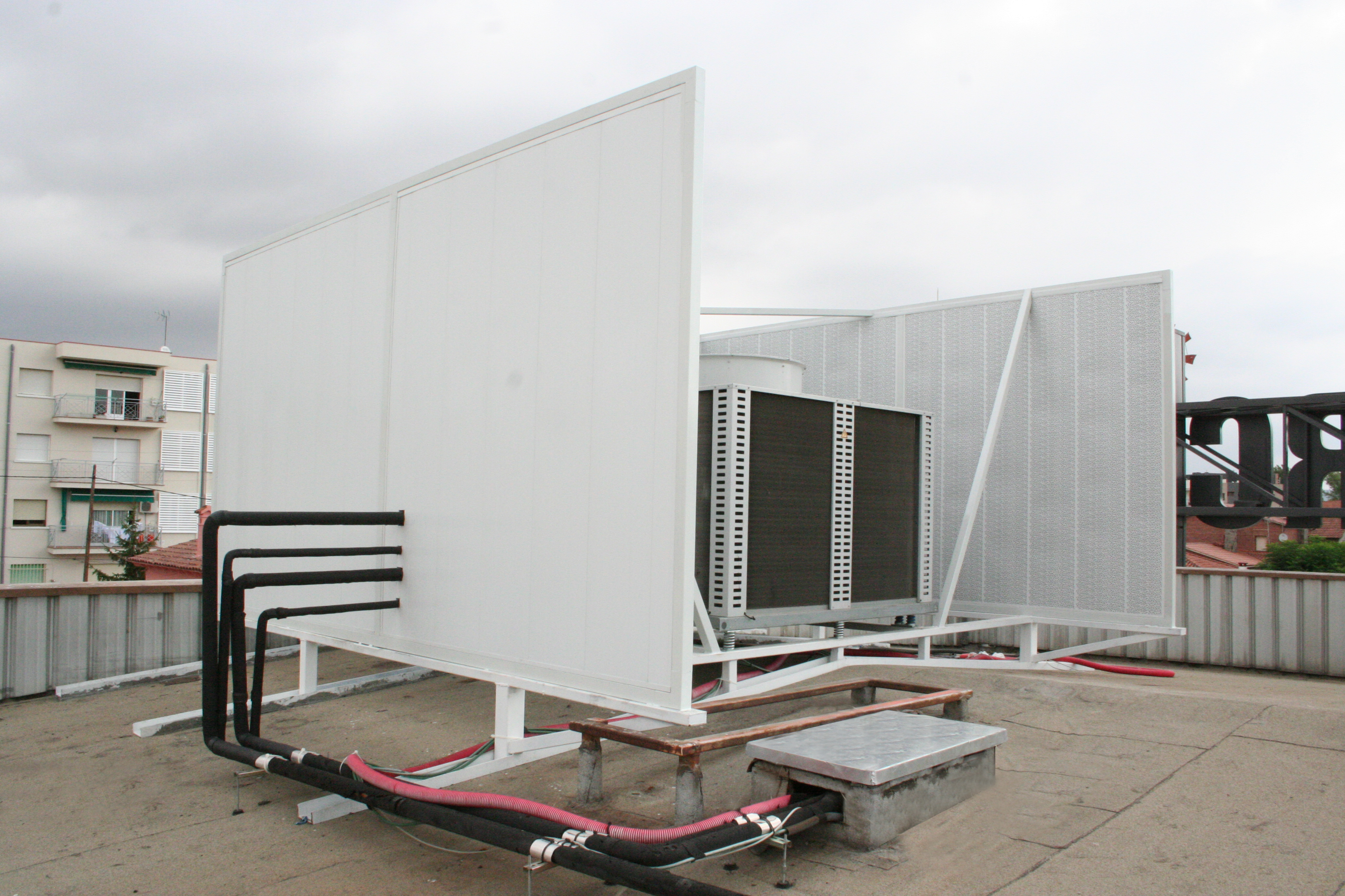 Barrera acústica para cliamtizadoras