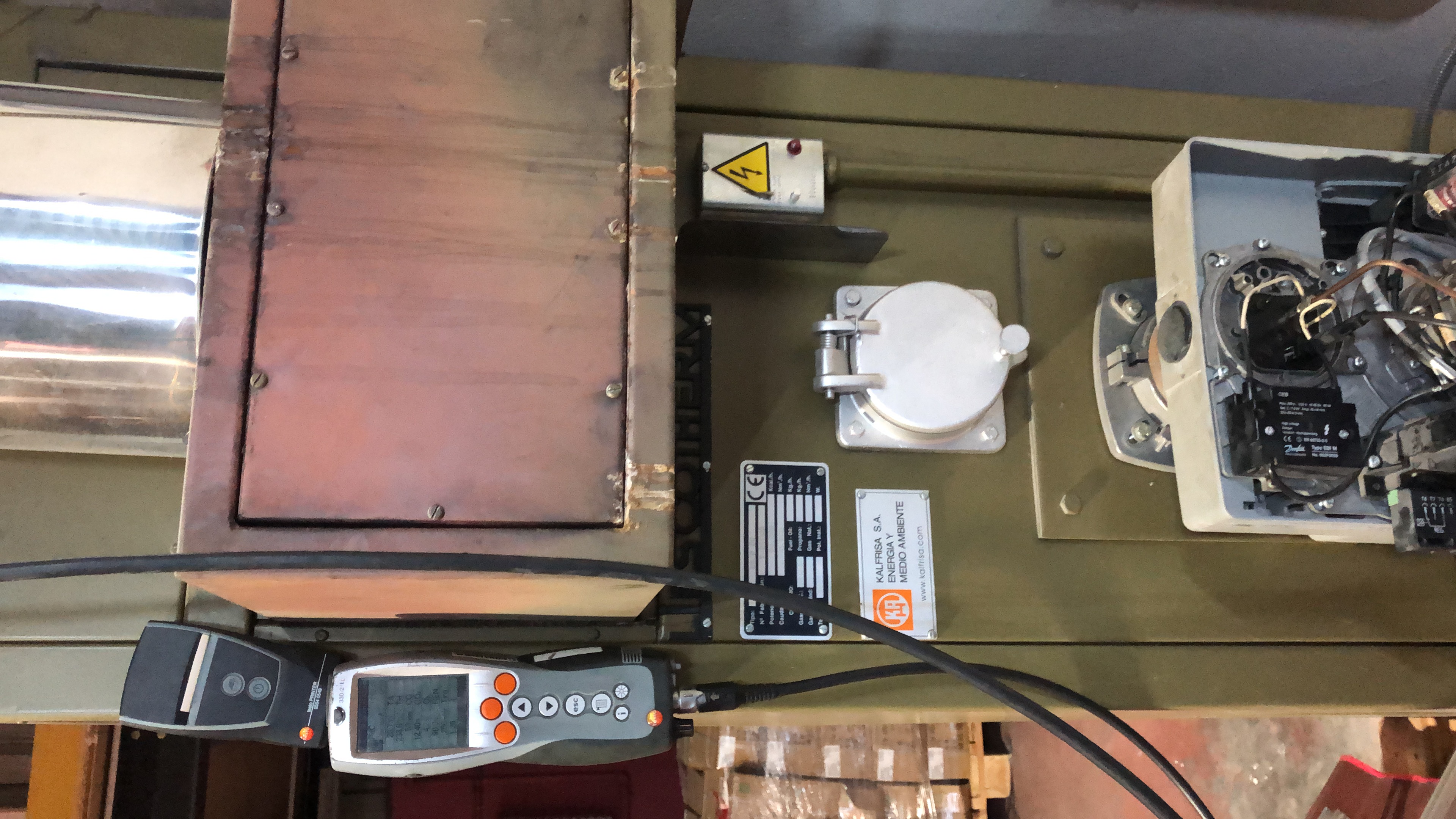 Análisis de humos en generador de calor de gas oil