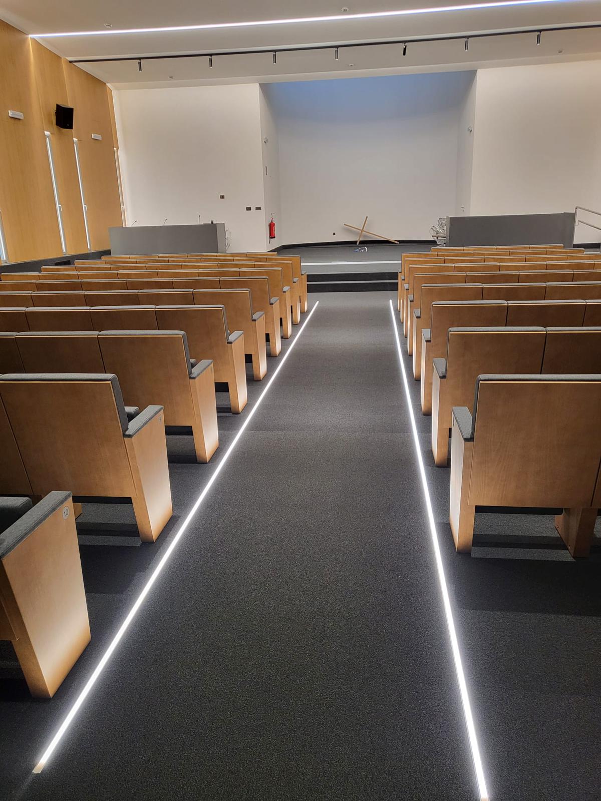 Capilla Hospital Santiago / Vitoria-Gasteiz