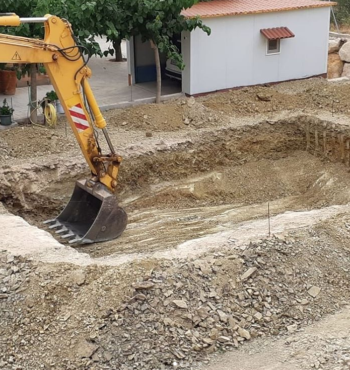 Realización de hueco para piscina
