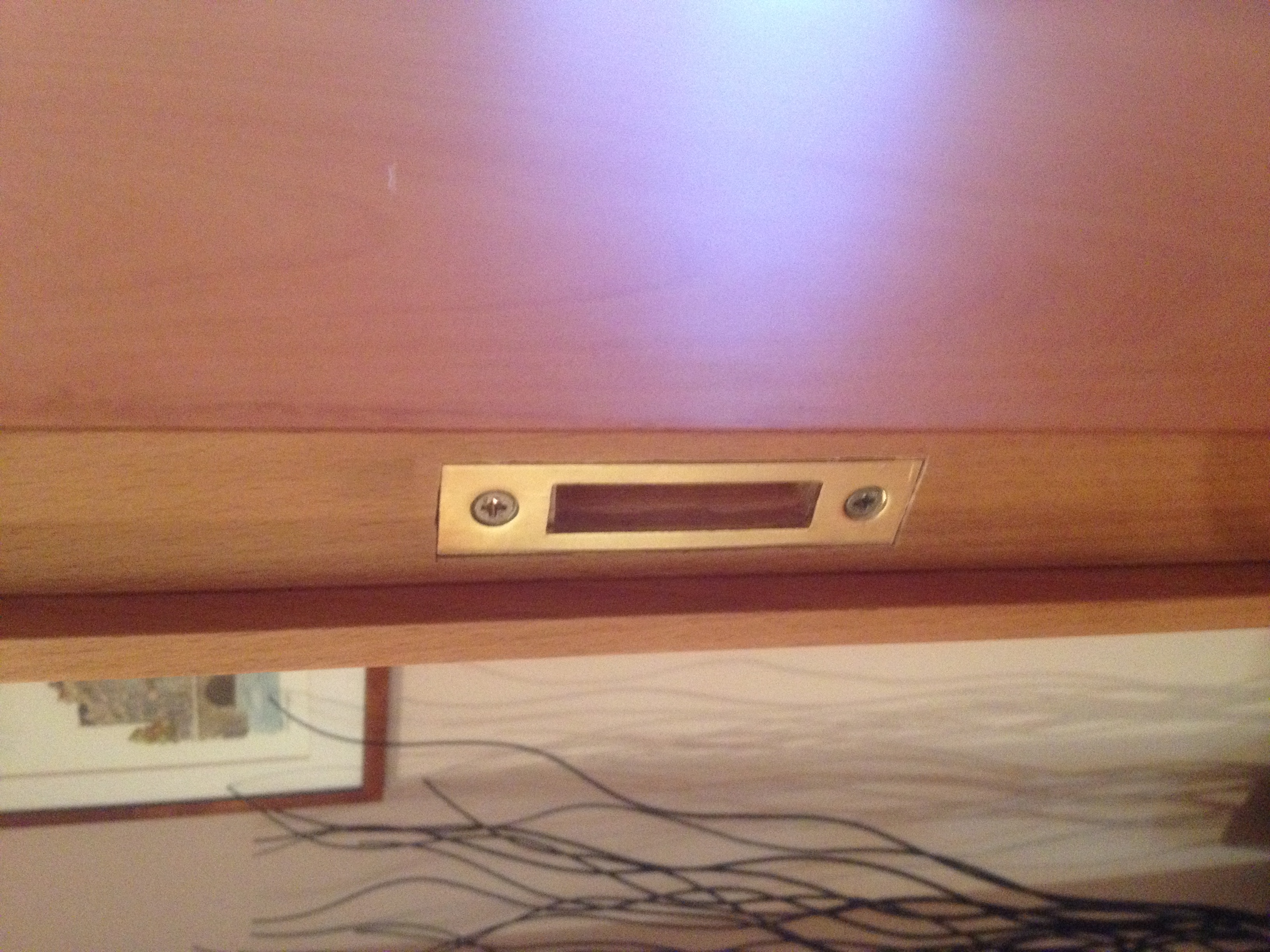 Cerradura puerta habitación