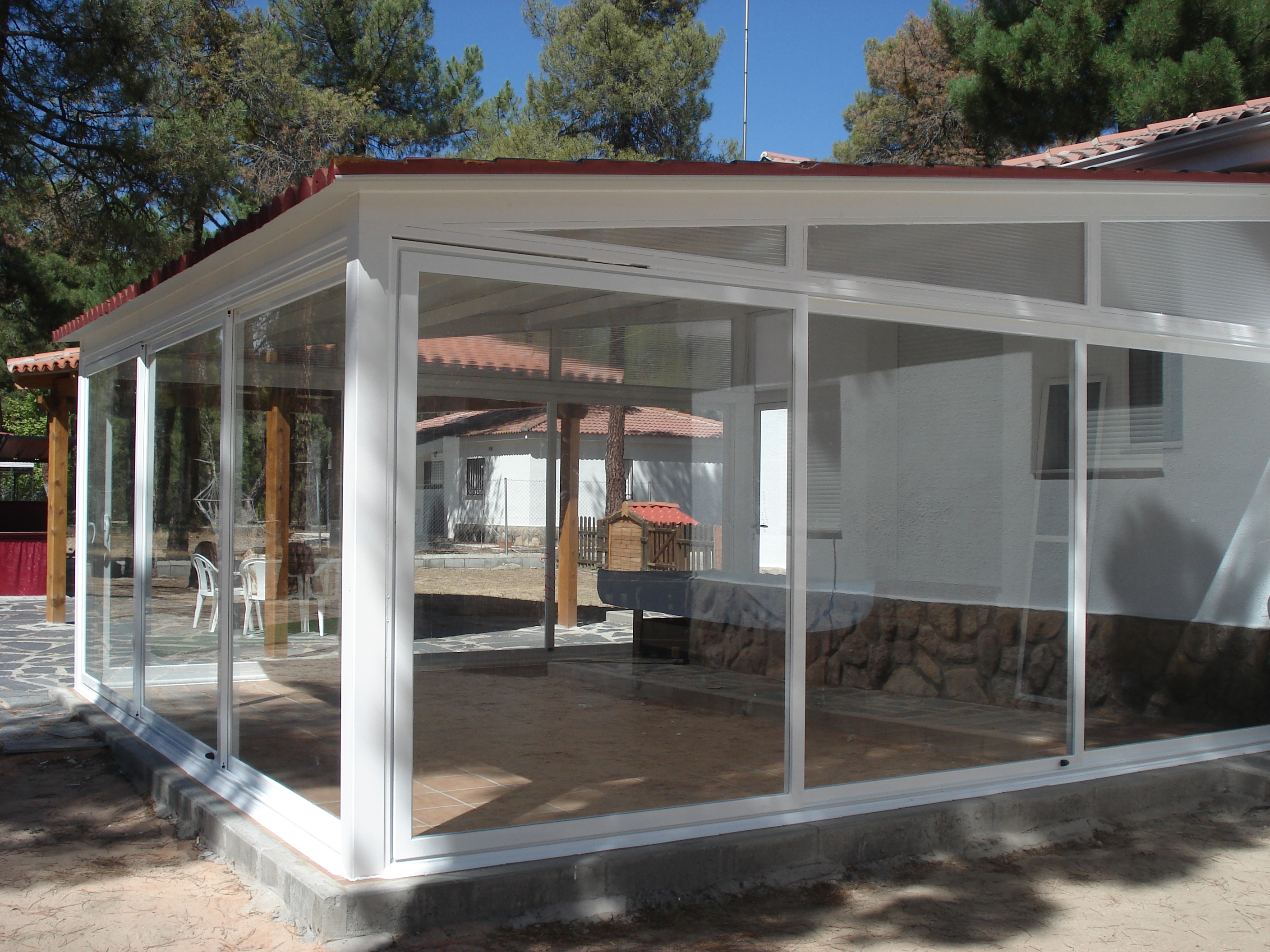 Cerramiento de porche corredera de 3 hojas