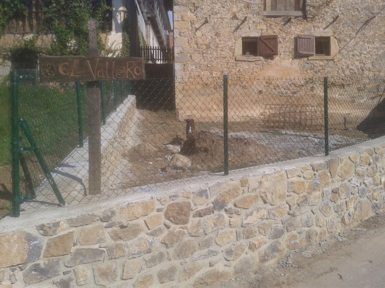 Cierre de piedra y simple torsión en salas