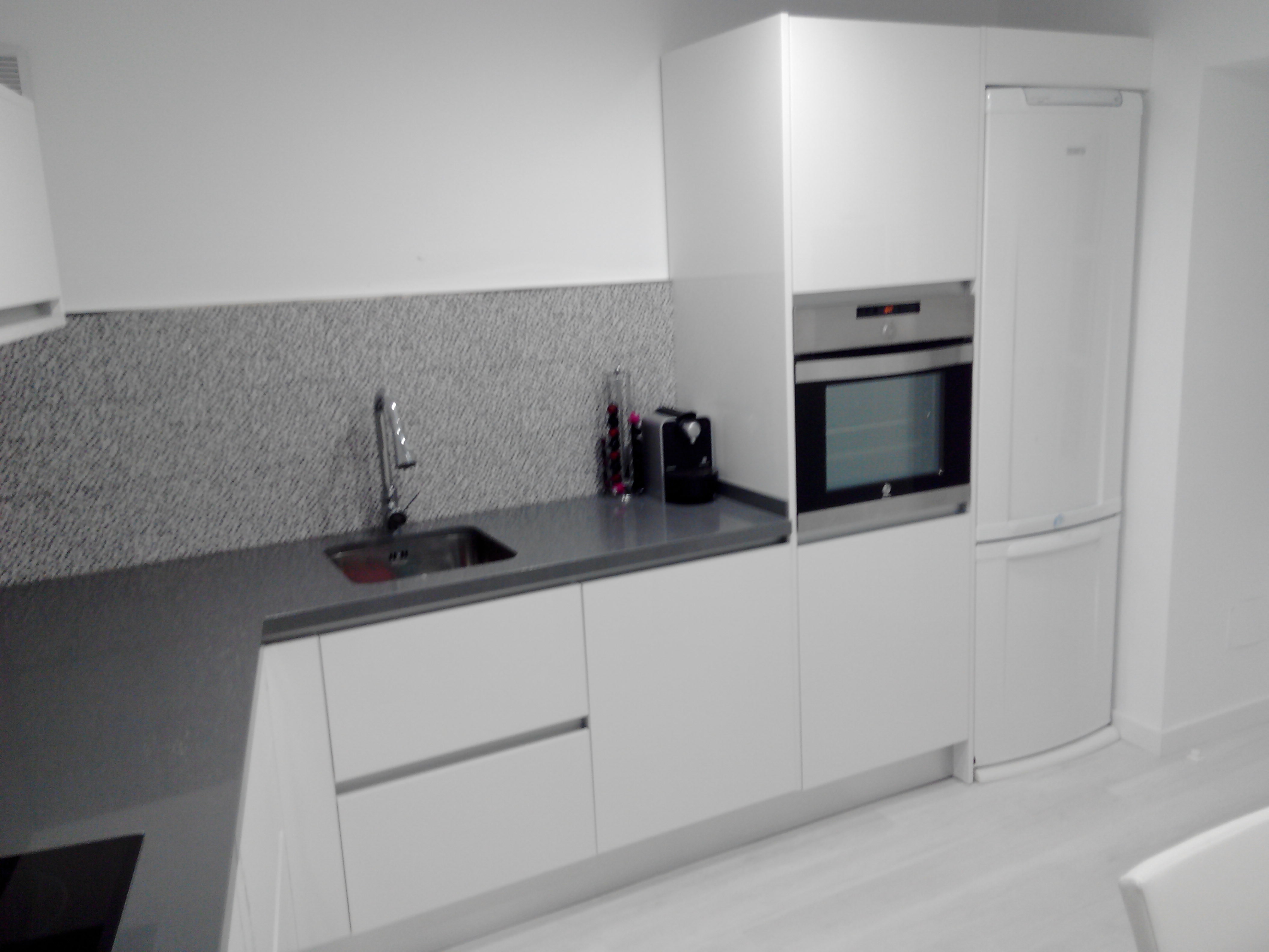 cocina con tirador gola