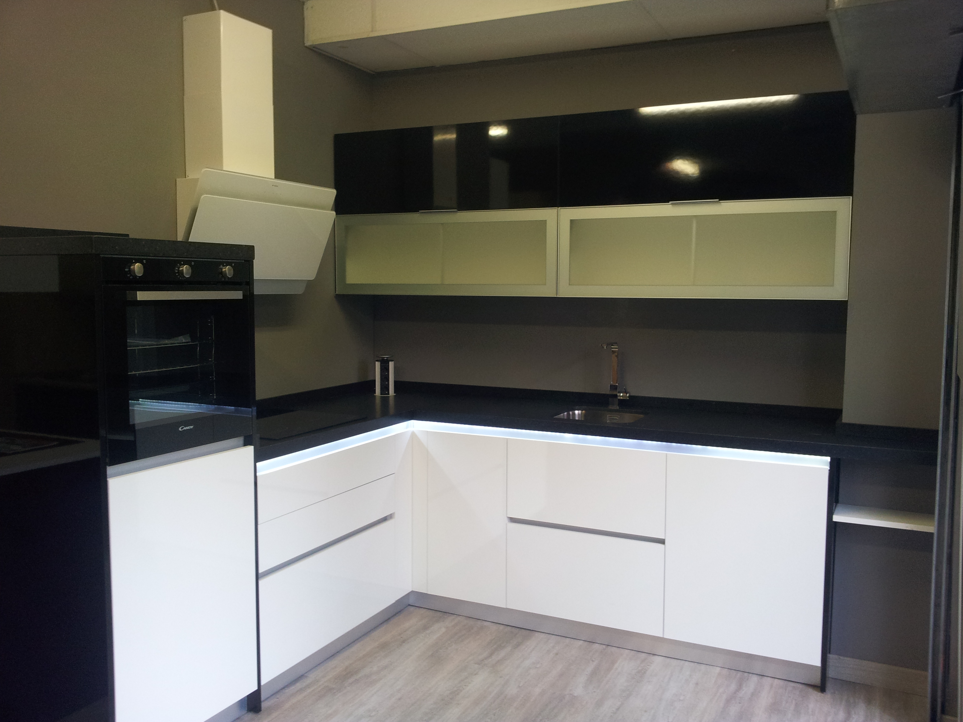 Cocina Laminado Negro-Blanco