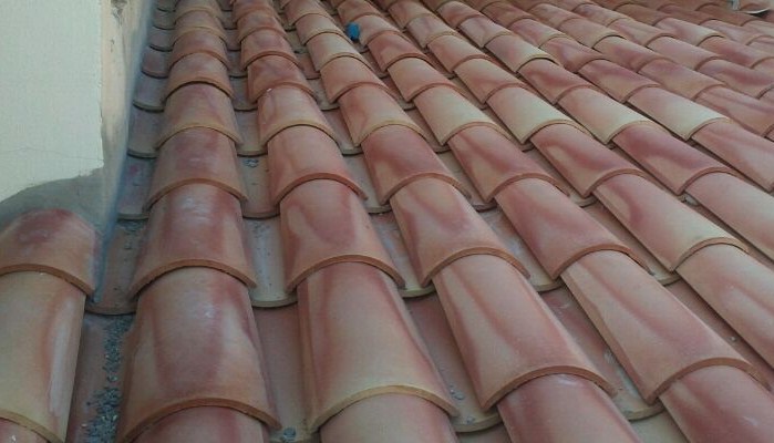 Colocación teja nueva