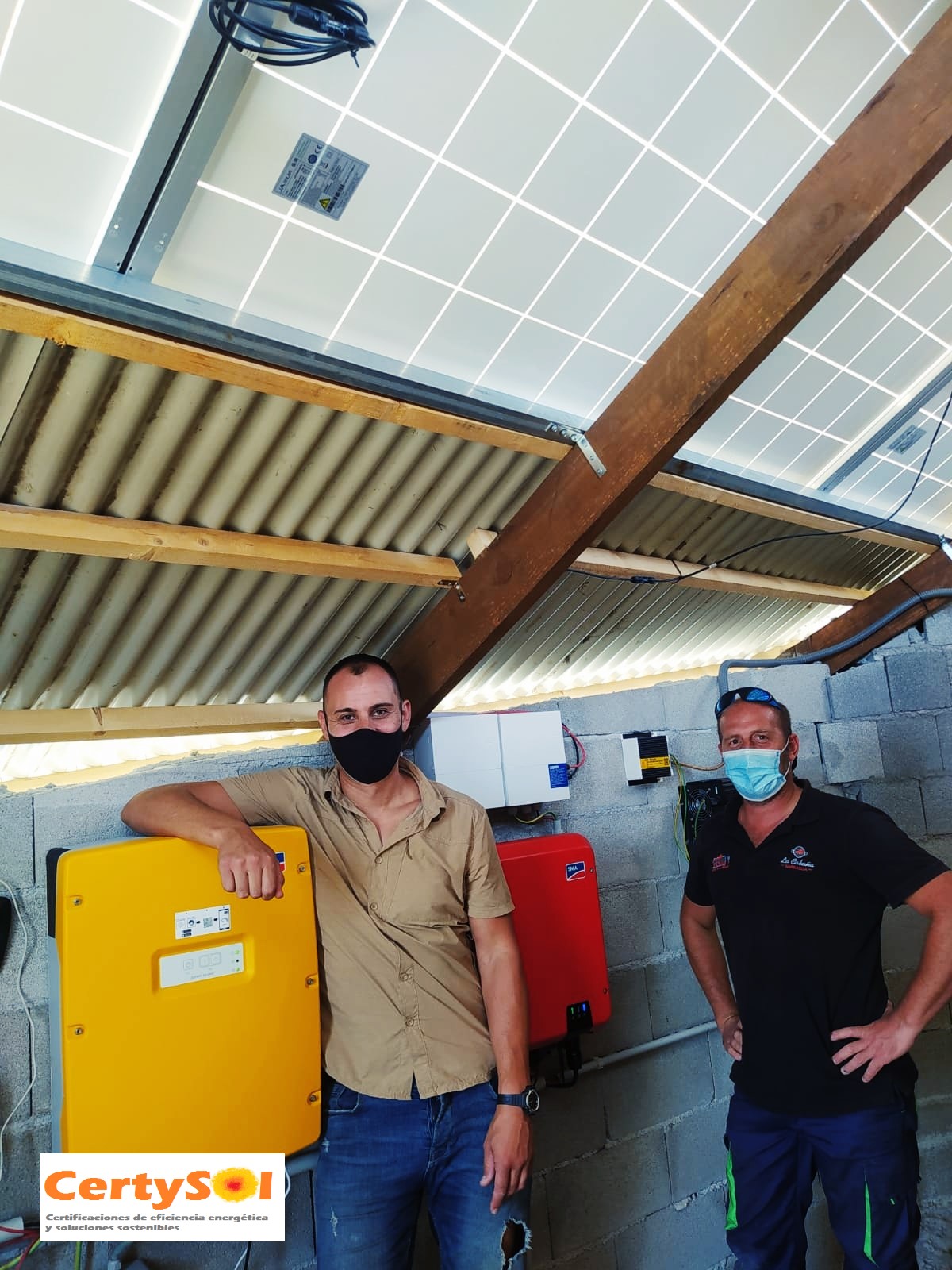 Instalación fotovoltaica-eólica aislada