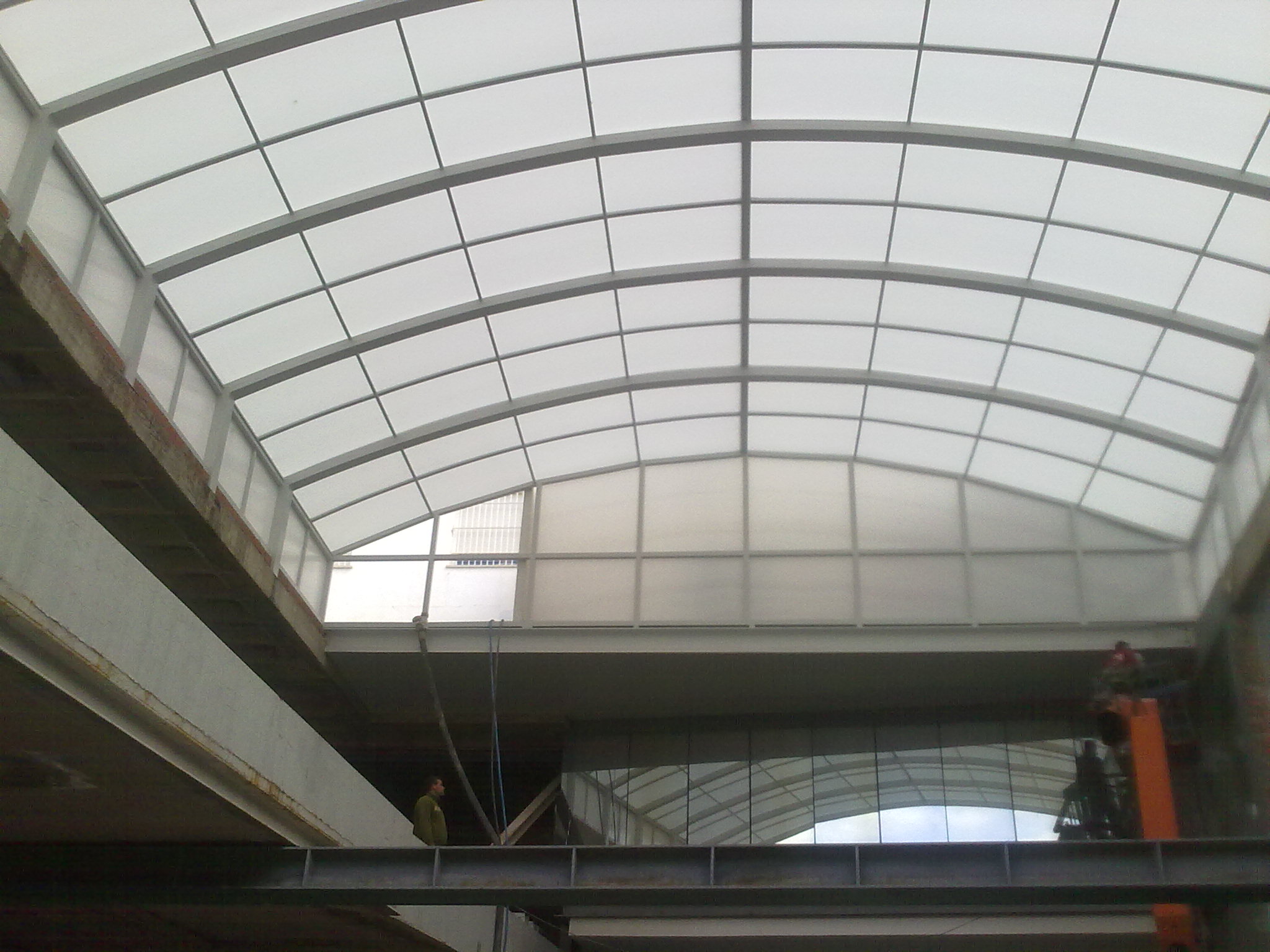 Construccion de cubierta metacrilato.