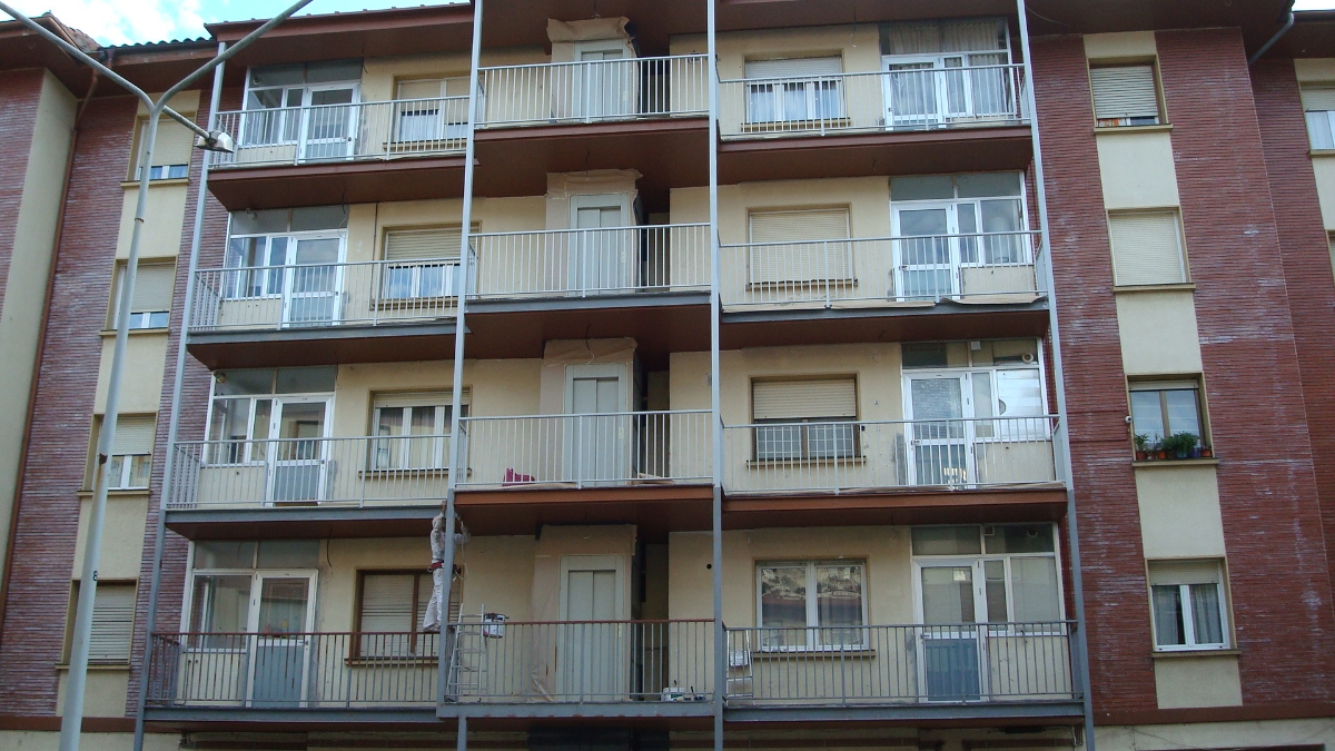 construcción y pintado en martelé