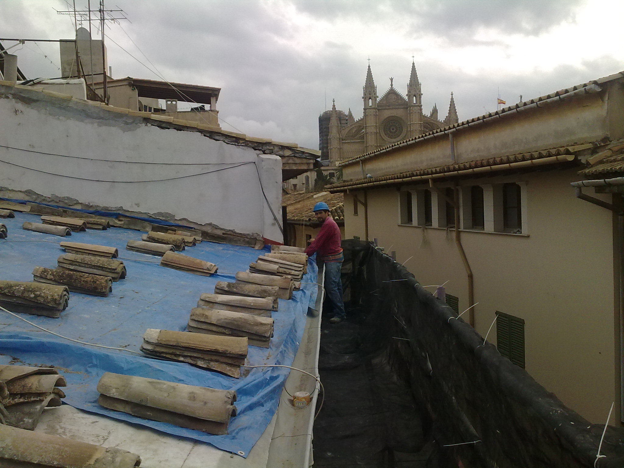 cubirta de teja y fachadas