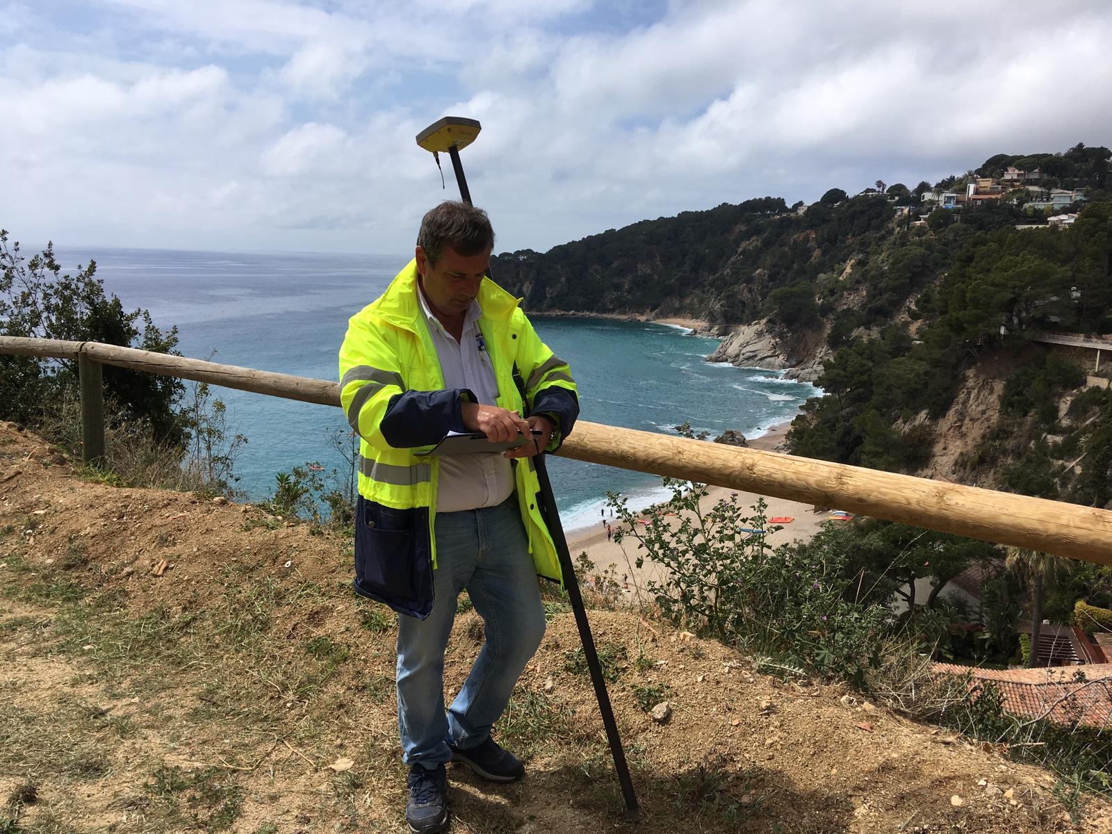 LEVANTAMIENTO TOPOGRÁFICO