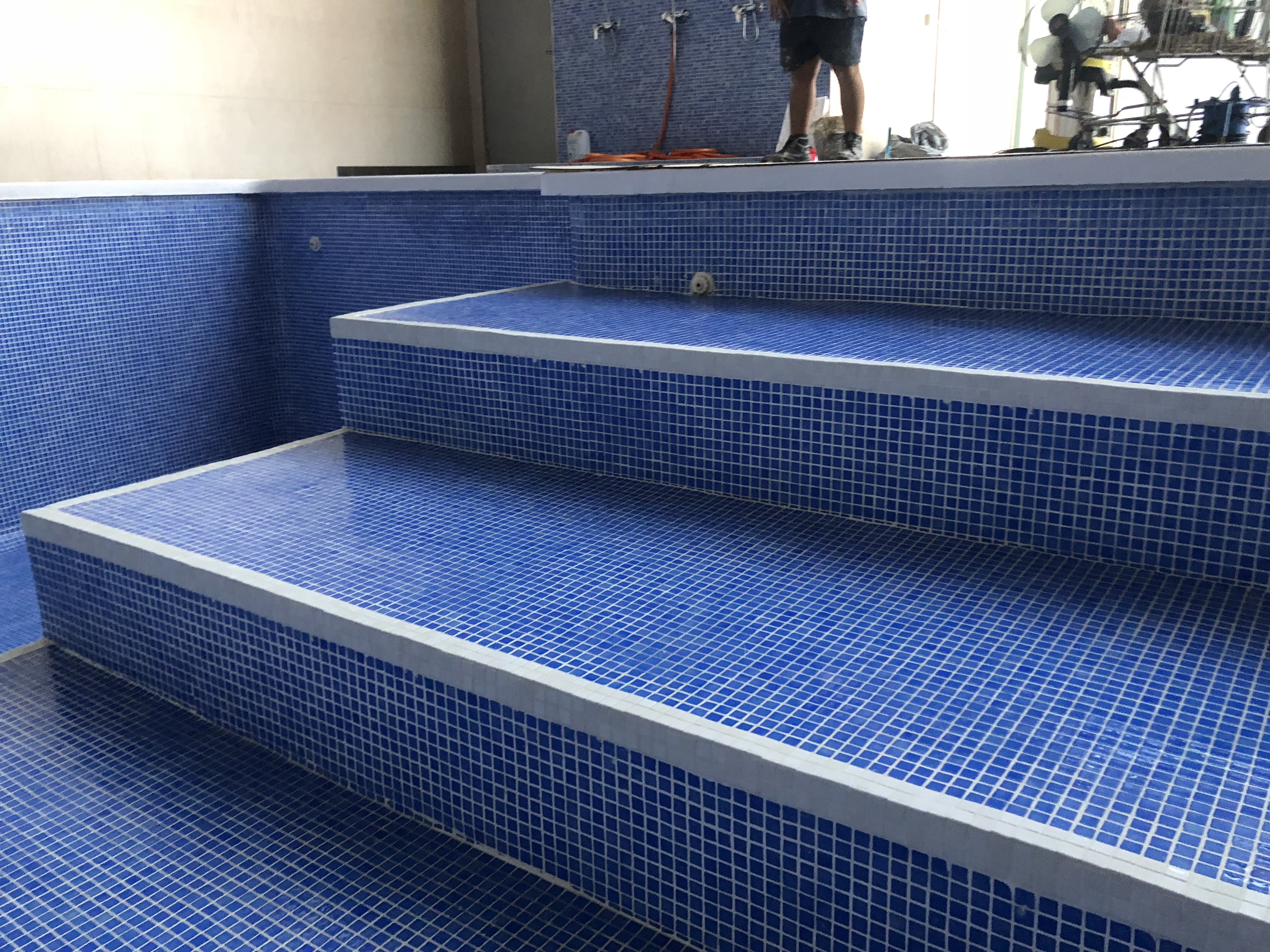 Bordillo en blanco para evitar golpes