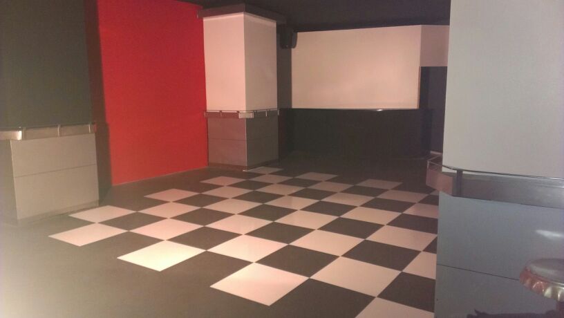 Decoración local nocturno