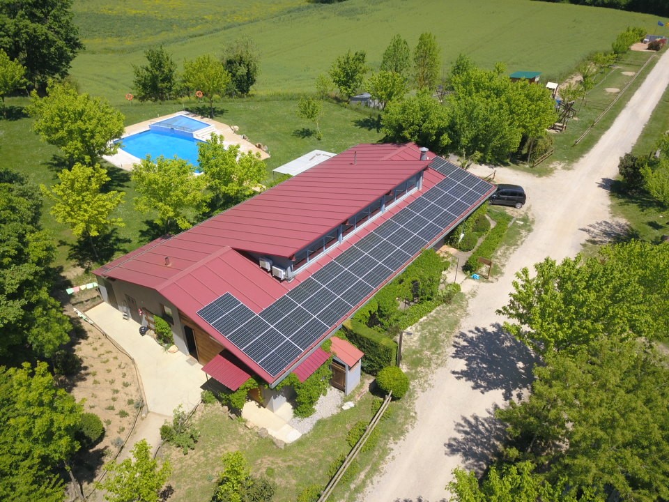 Instalación de 17 kWp en Sant Miquel de Campmajor - Cámping