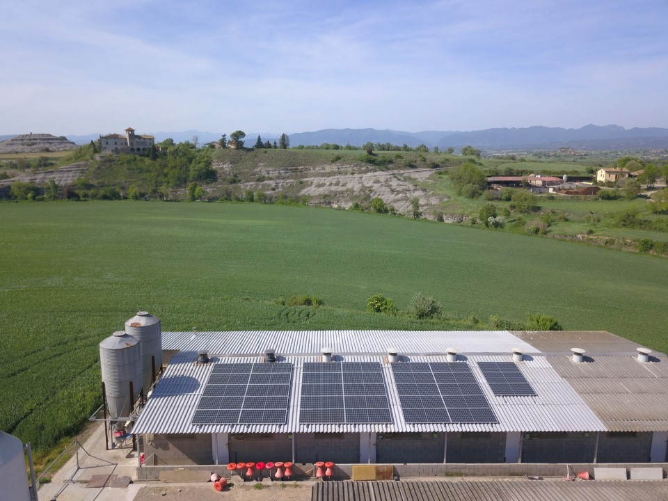 Instalación de 17 kWp en Gurb - Granja