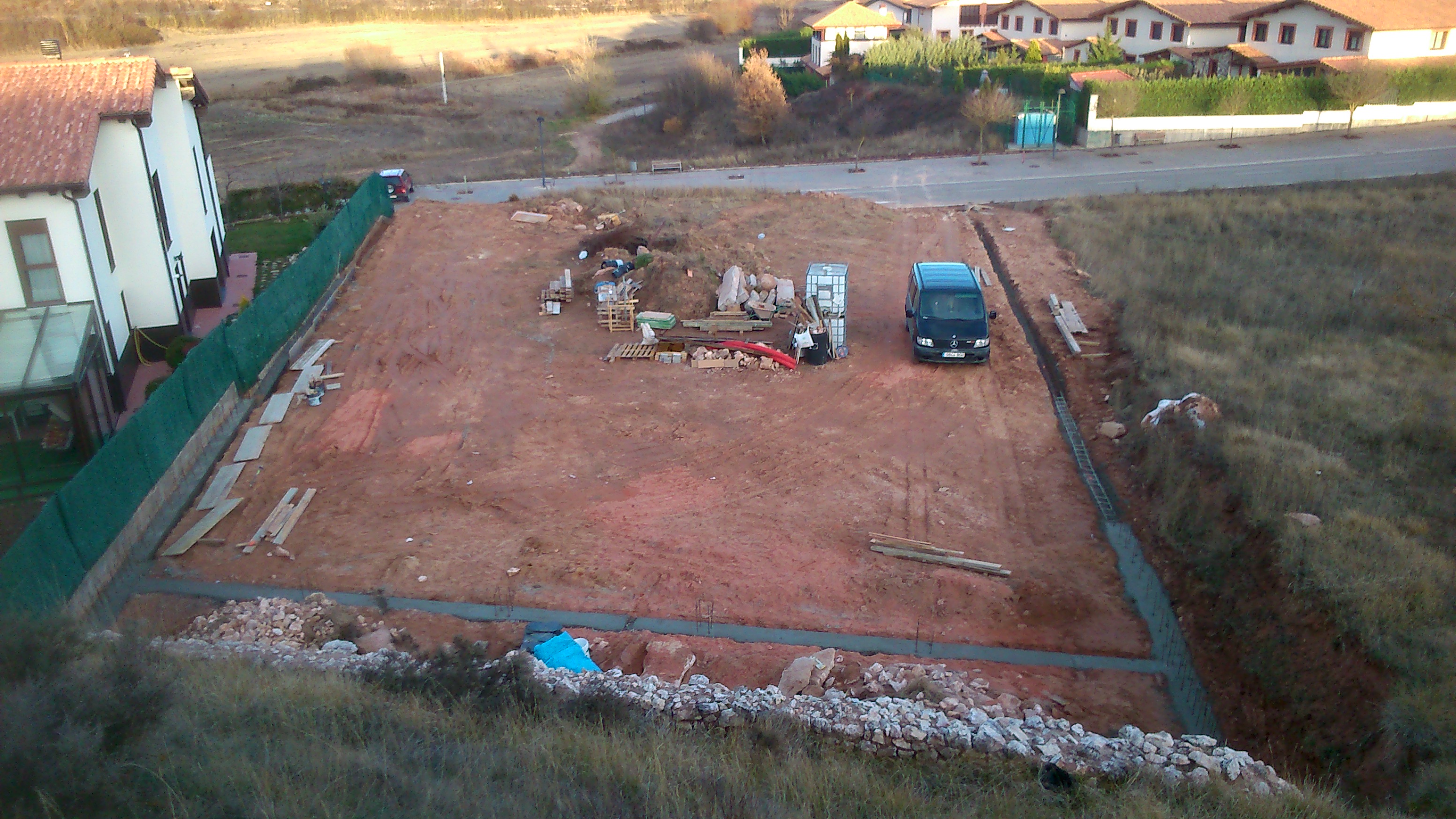 Encofrafo para cerraje de parcela