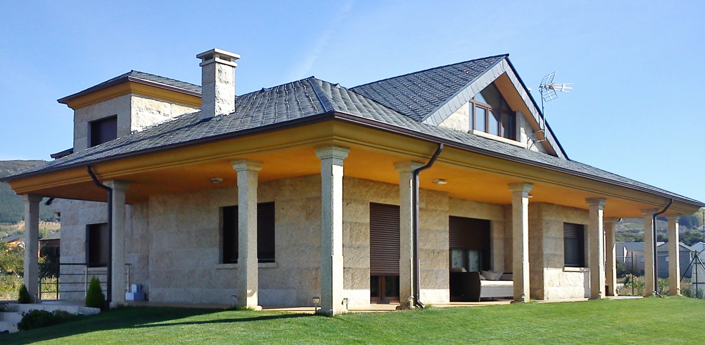 CONSTRUCCIÓN DE CHALET UNIFAMILIAR