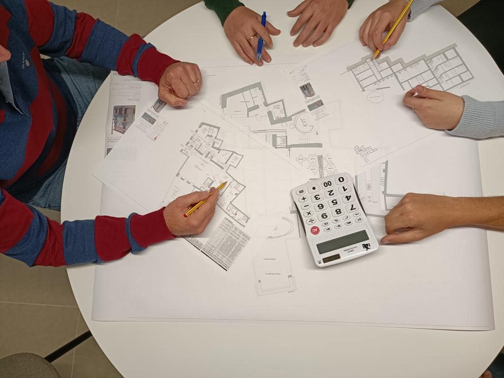 Mesa de trabajo en Aresta Arquitectura