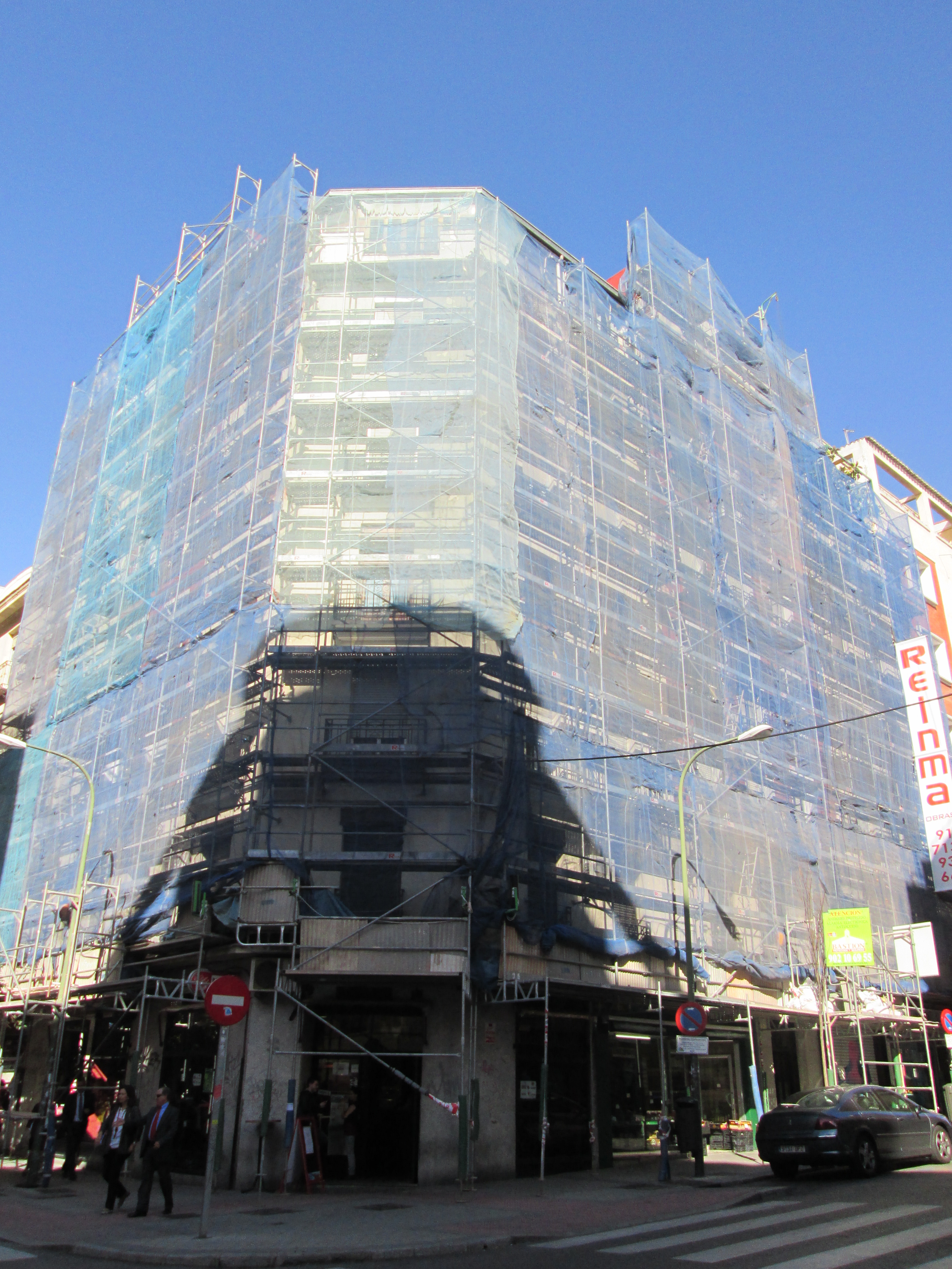 fachada calle fernandez de los rios