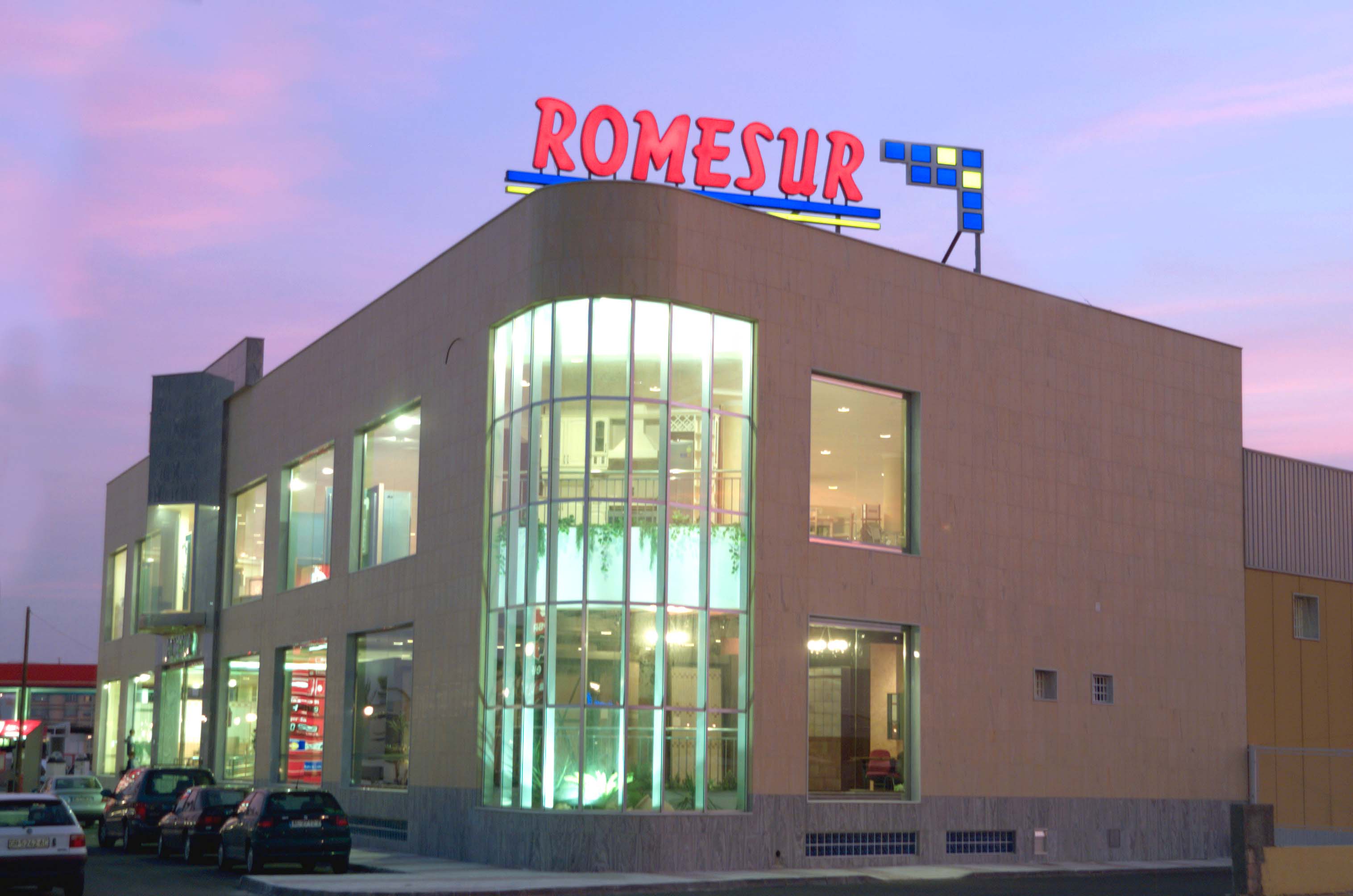 Climatización sala de exposición Romesur en roquetas de mar