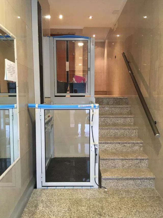 Elevador corto recorrido