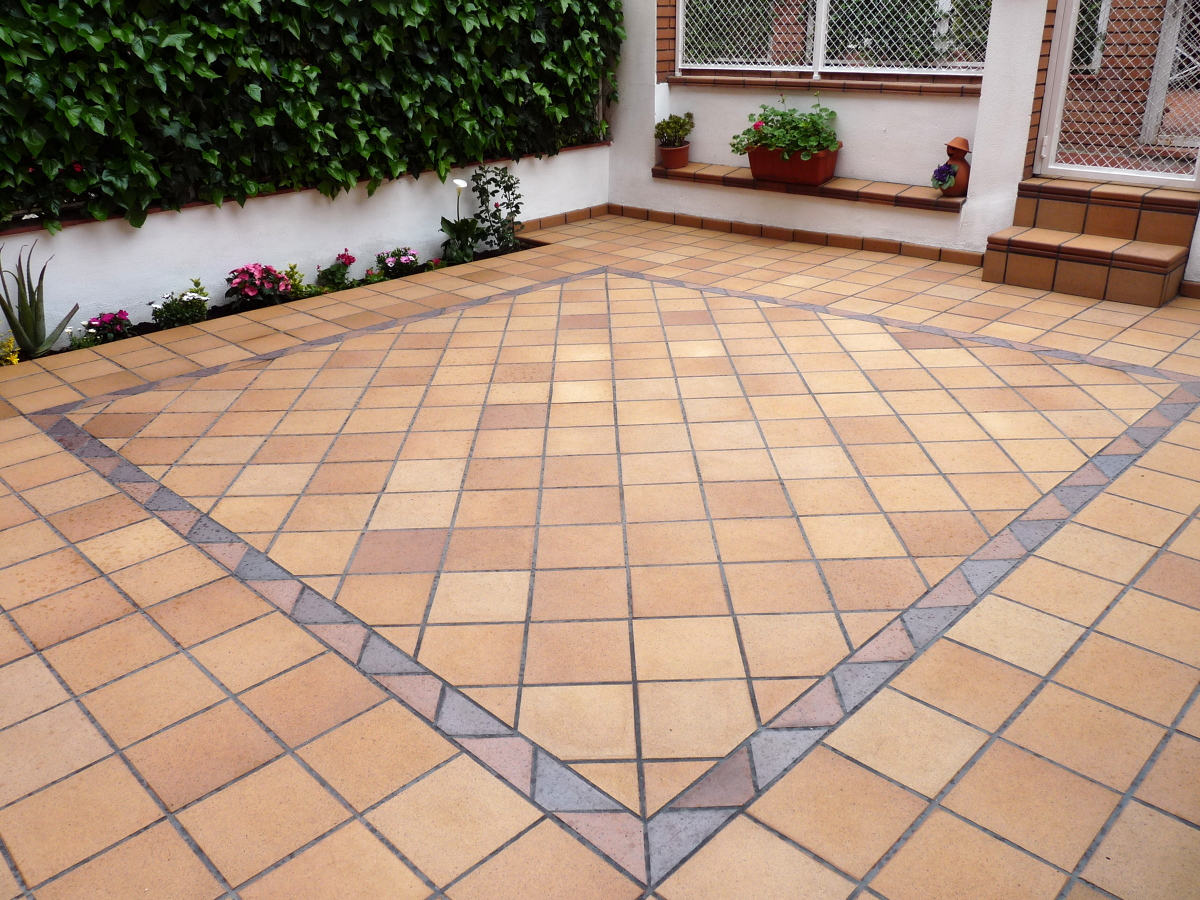 Solado de patio interior