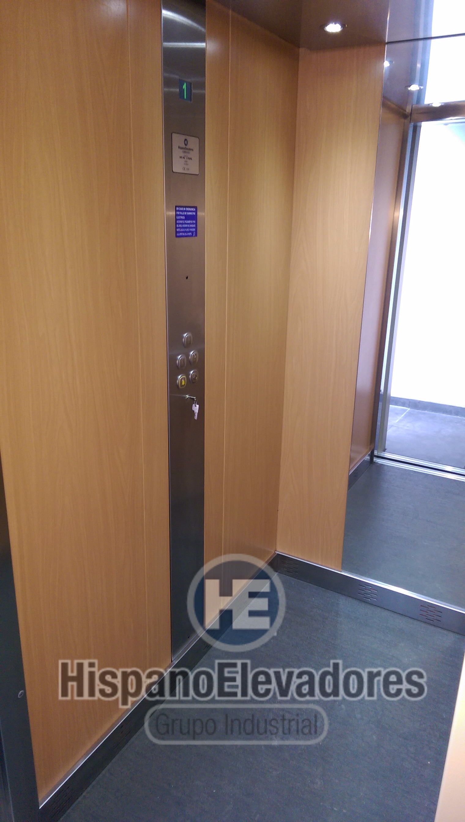 cabina detalle elevador