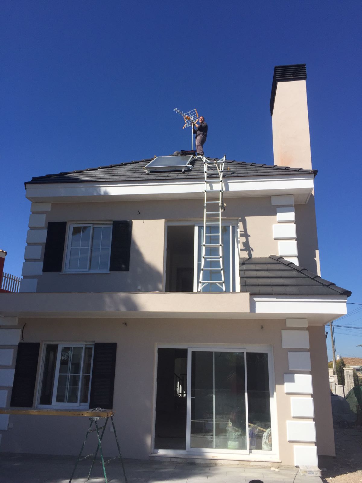 INSTALACIÓN ELÉCTRICA EN VIVIENDA DE MADERA