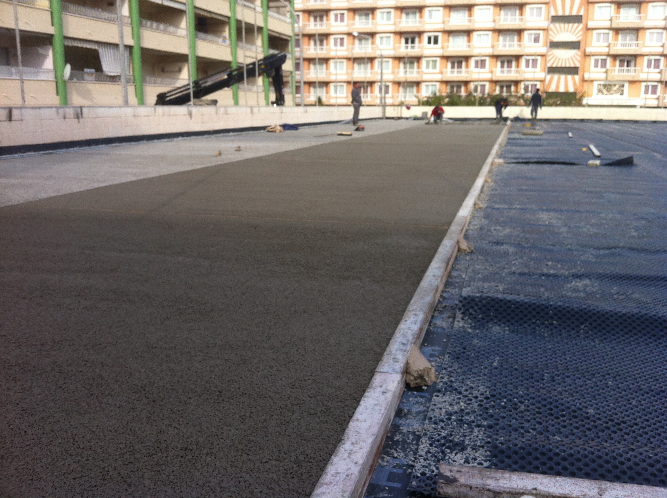 Cubierta de hormigón drenante