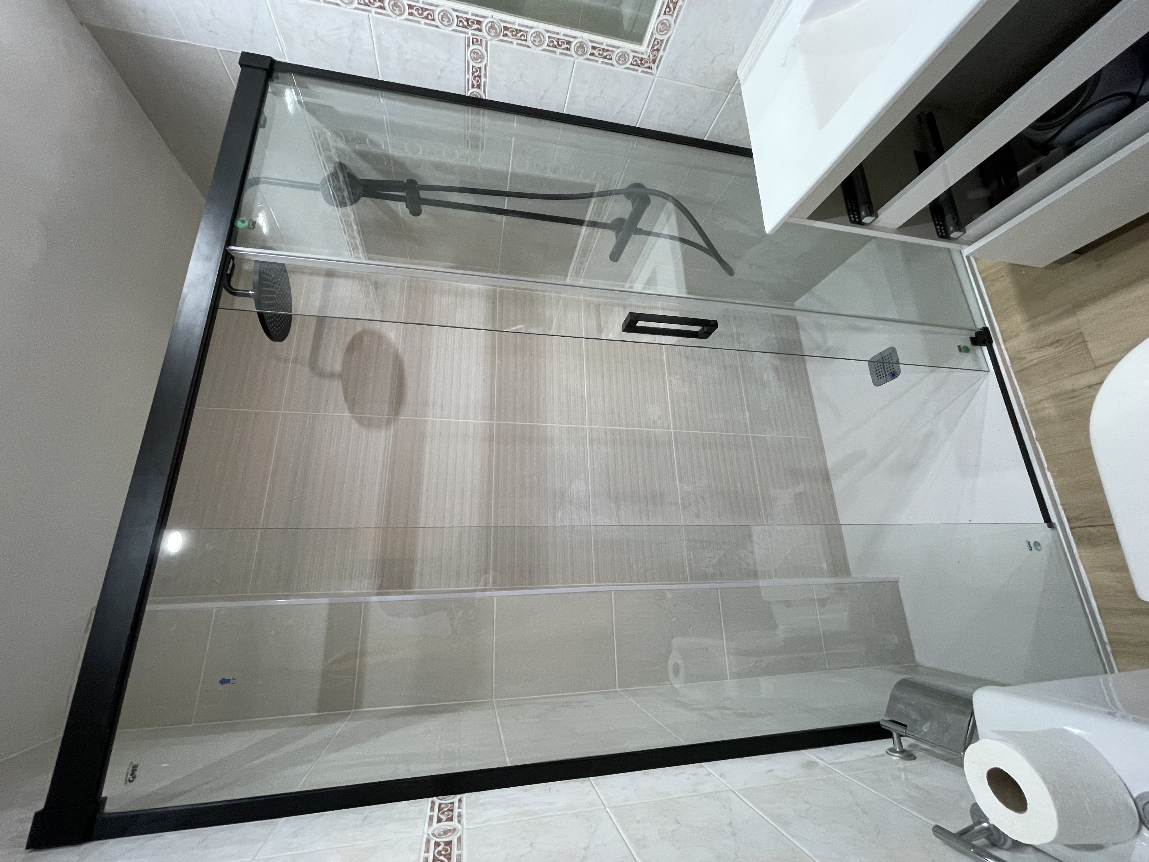 Instalación de Mamparas/ plato de ducha