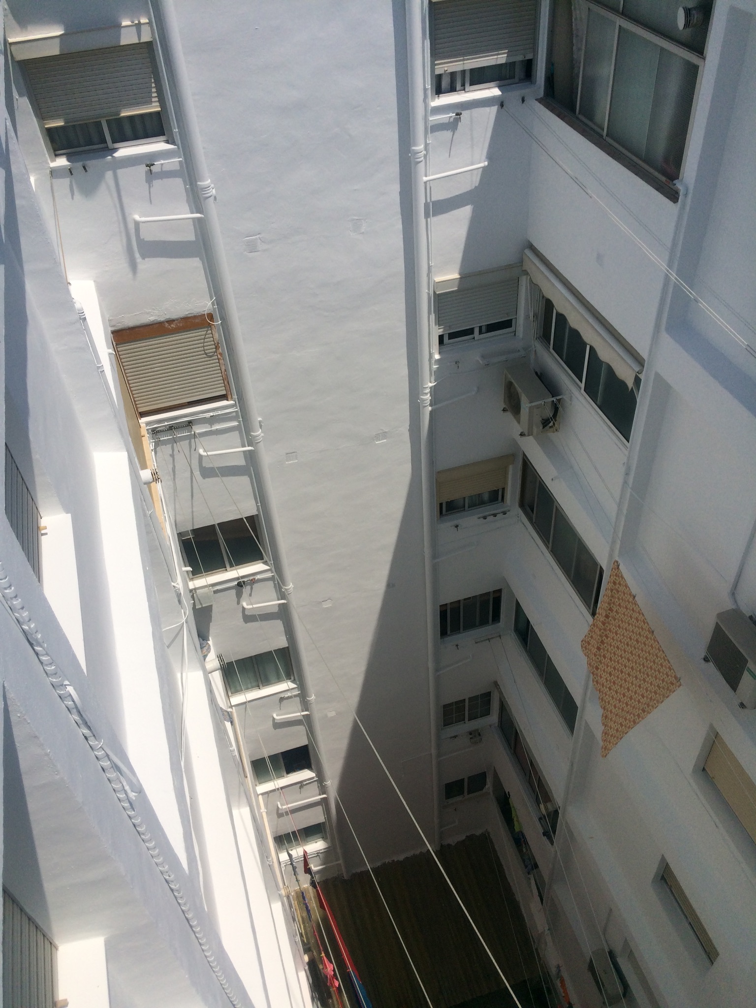 Rehabilitación de patio de luz