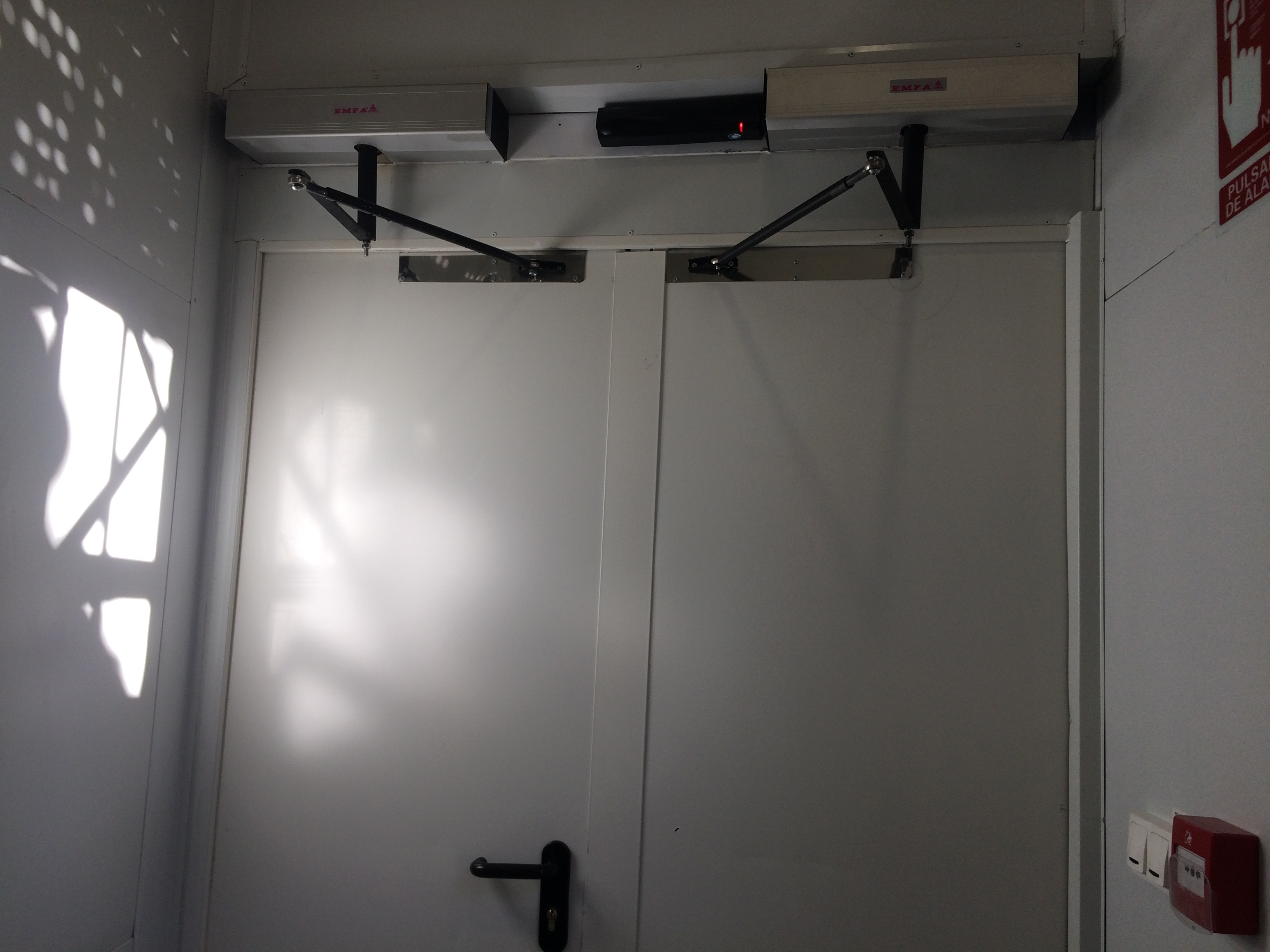 Puertas de paso mecanizadas