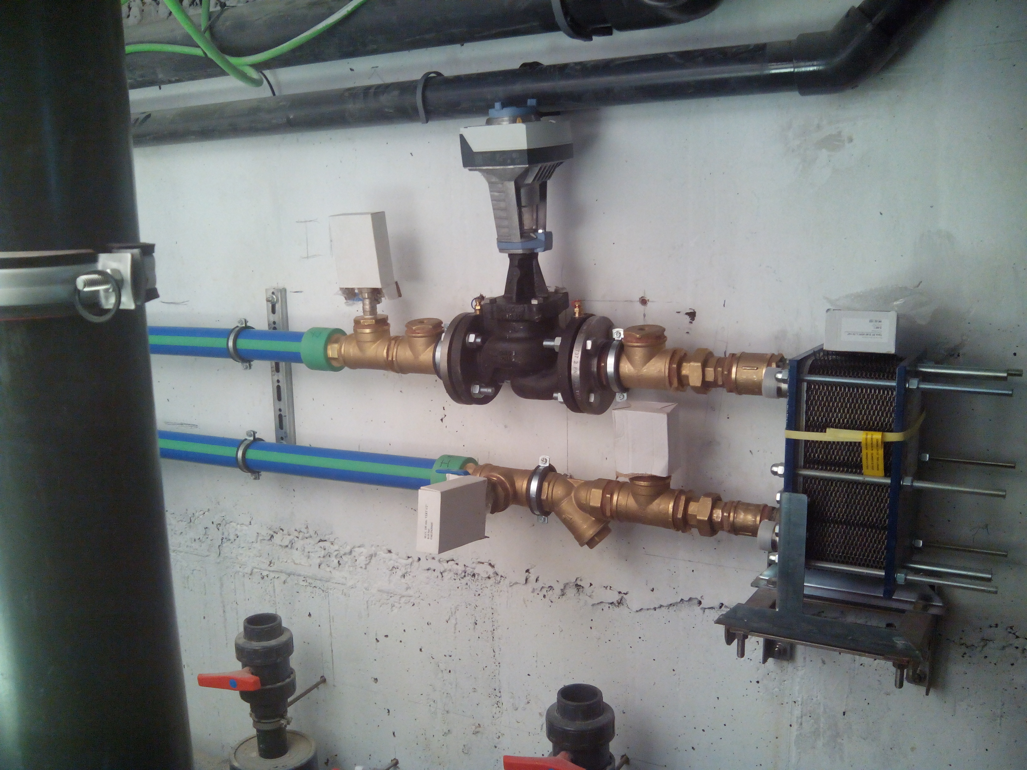 curcuito primario a un intercanbiador de agua