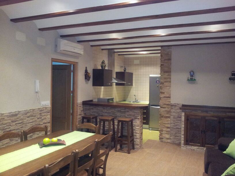 interior cocina campera