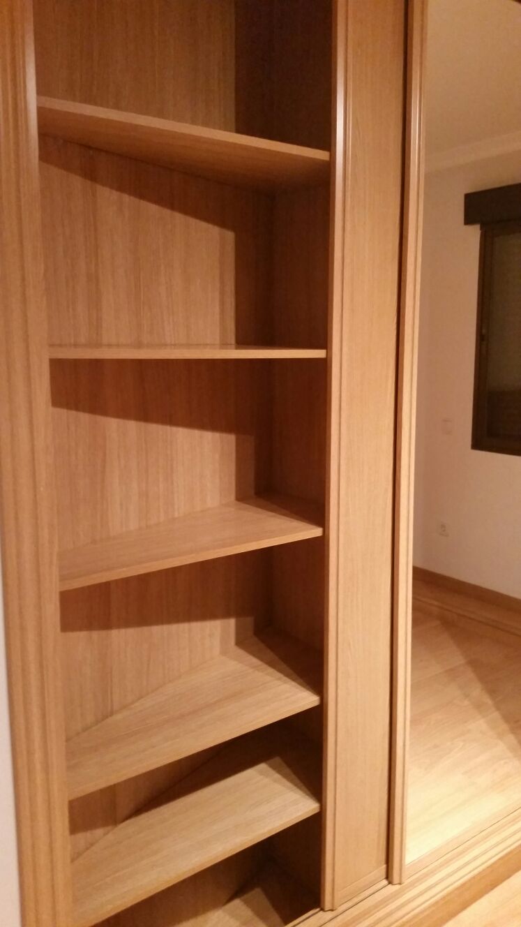Armario empotrado en roble