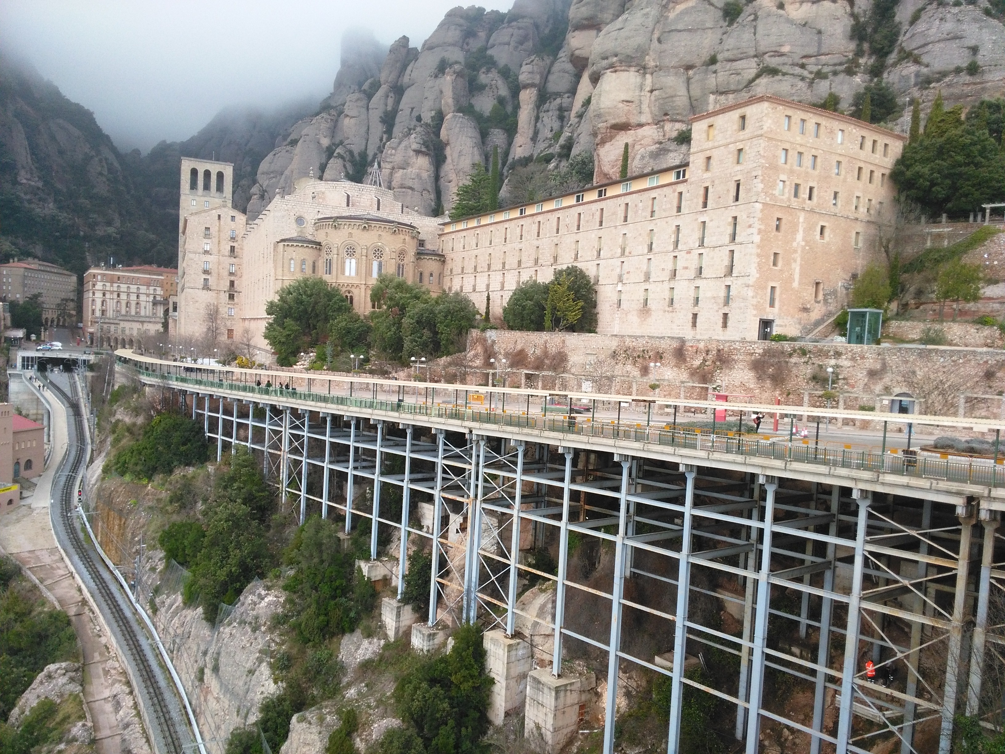 Parking Monasterio de Montserrat.