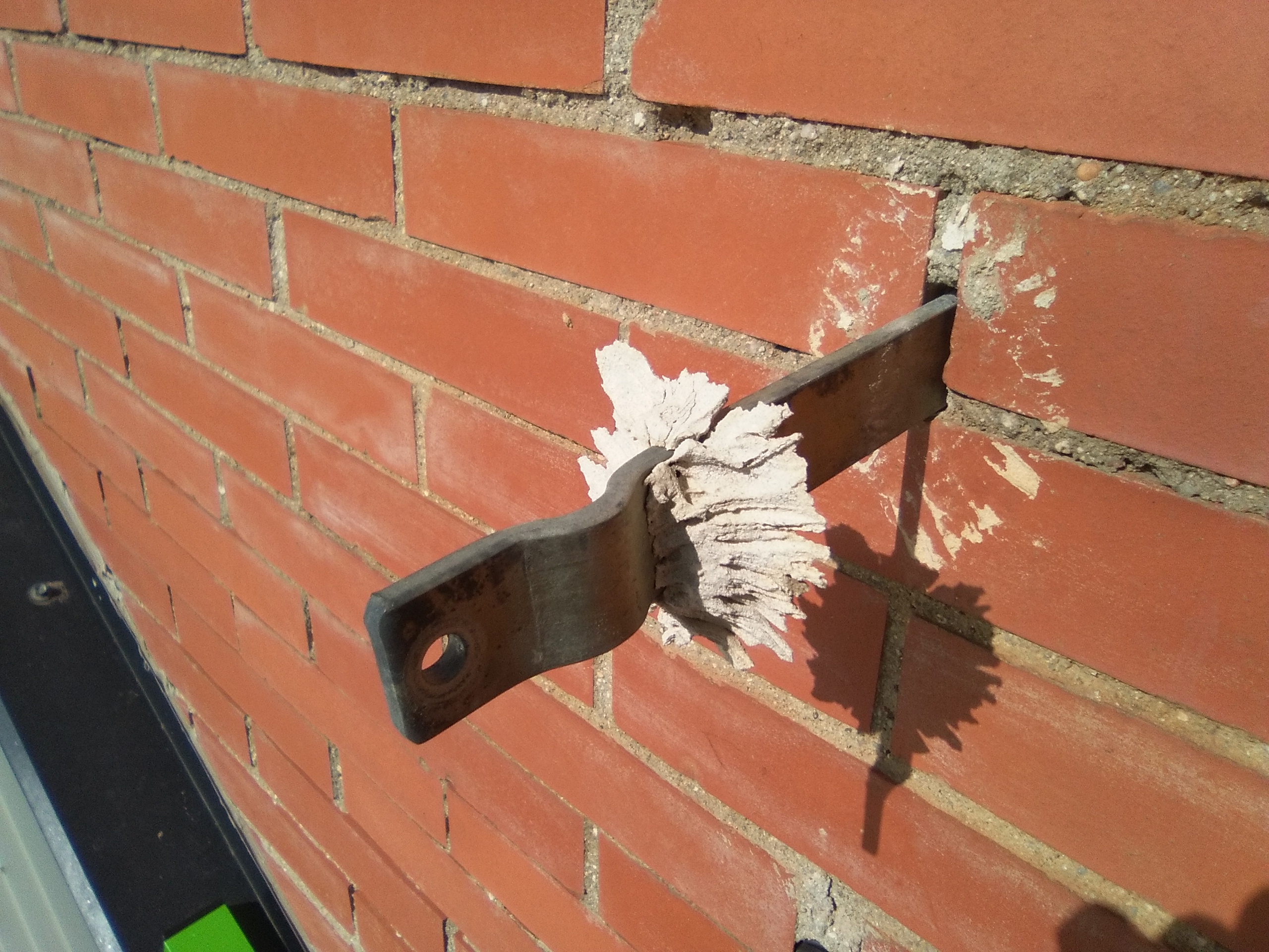 Sustitución de herrajes.