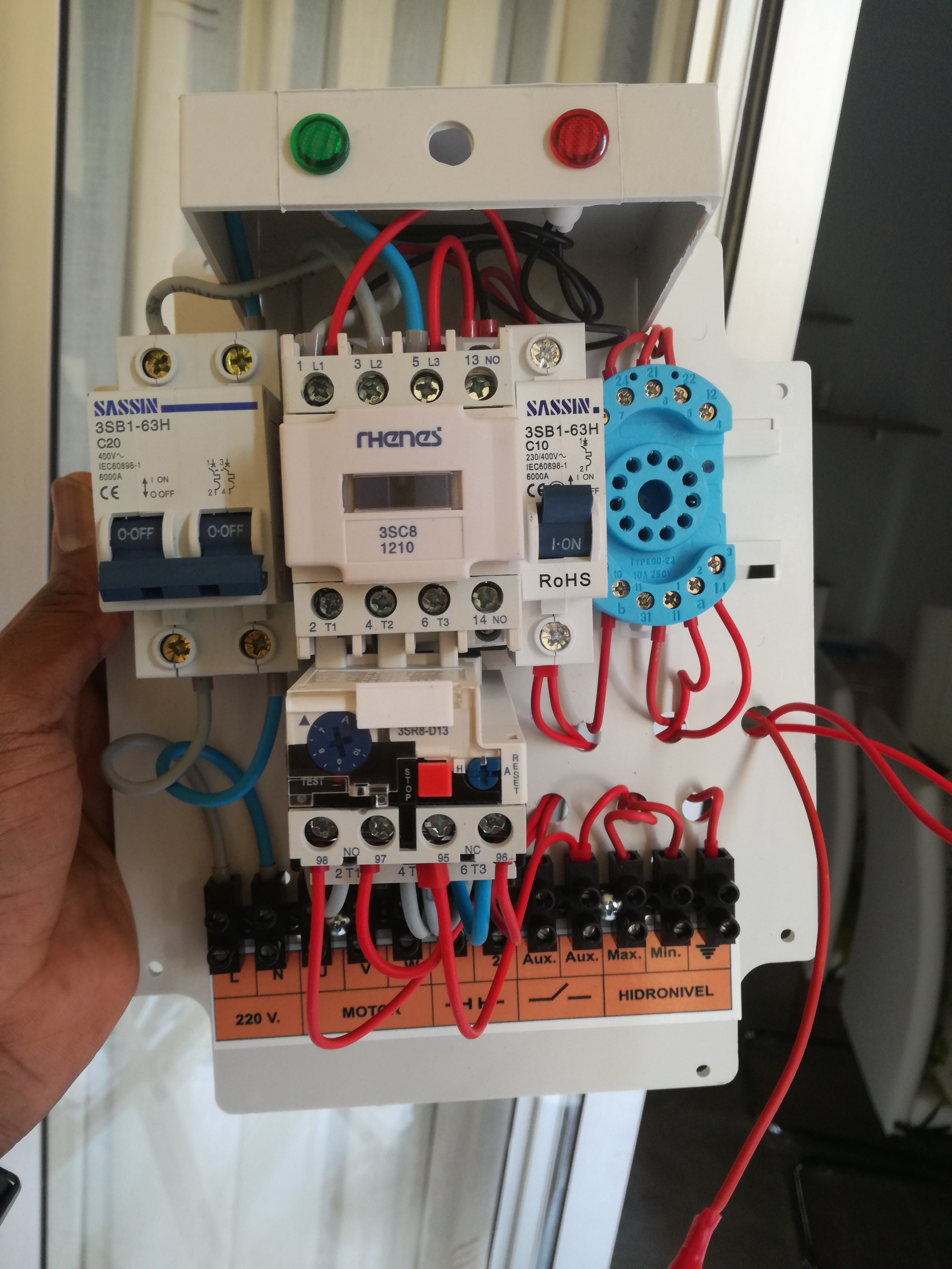 Un cuadro para una piscina