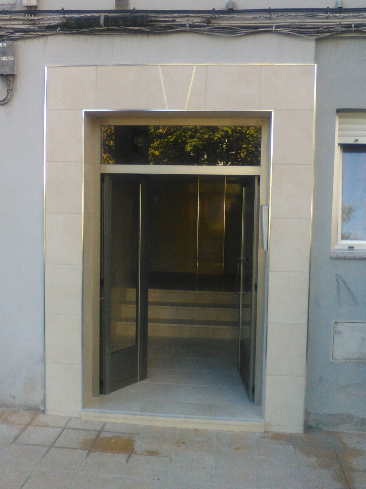 Reforma de portal en Torrelavega