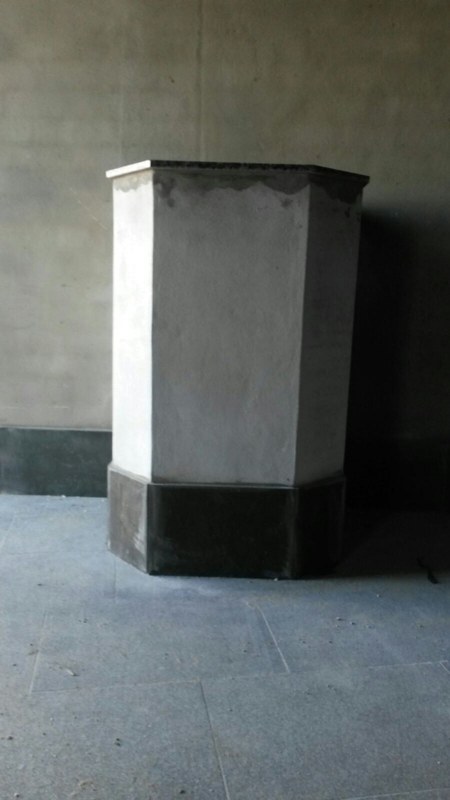 Altar de la Virgen del Rocío en el Velario del Rocio