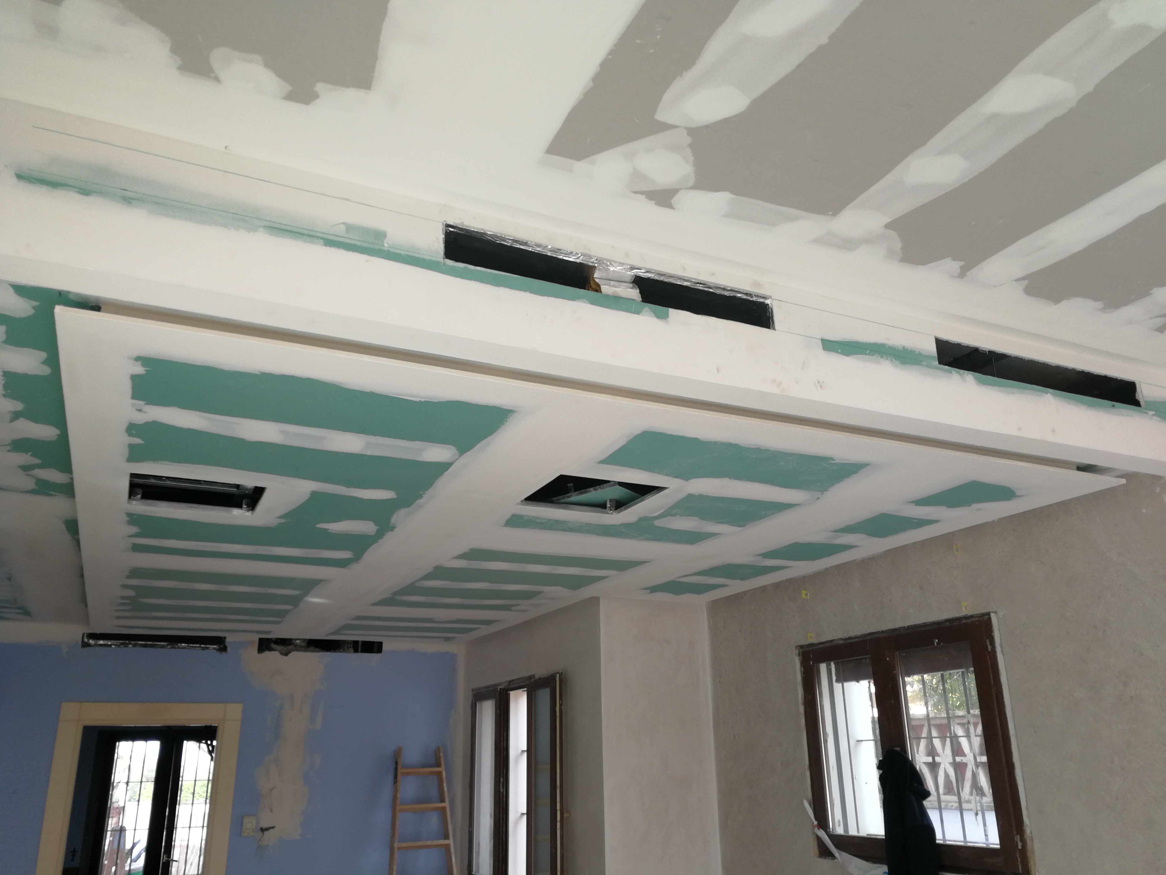 Reforma de cocina y salón con foseado y candilejas también