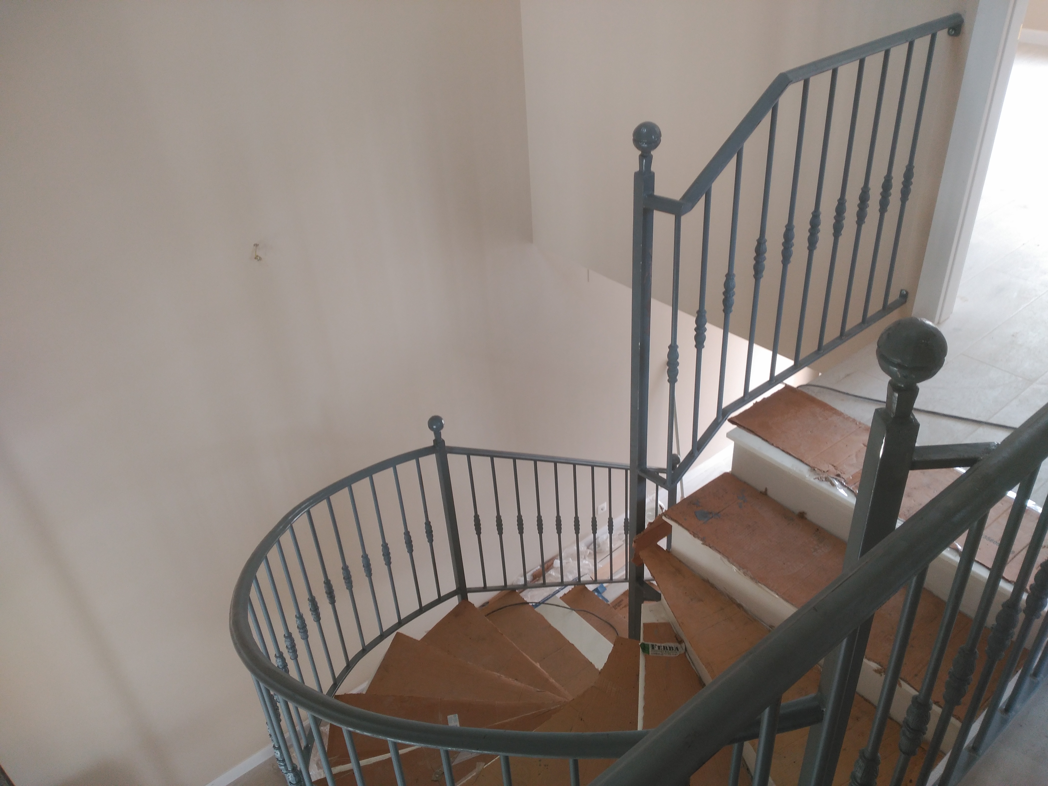 Barandas rectas, con ida y con ida curvas. Para Raúl de Úbeda