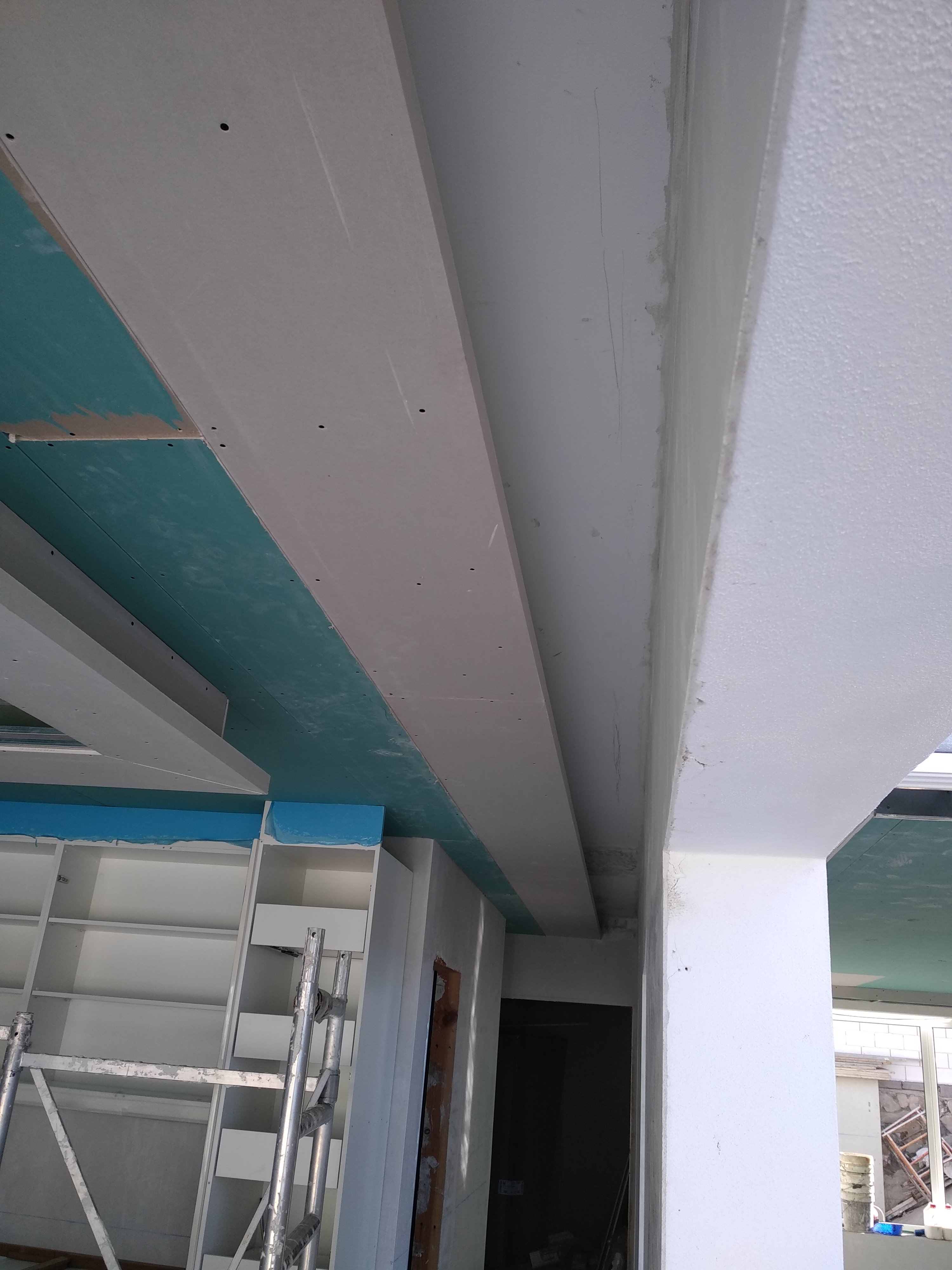 foseado perimetral para luz indirecta