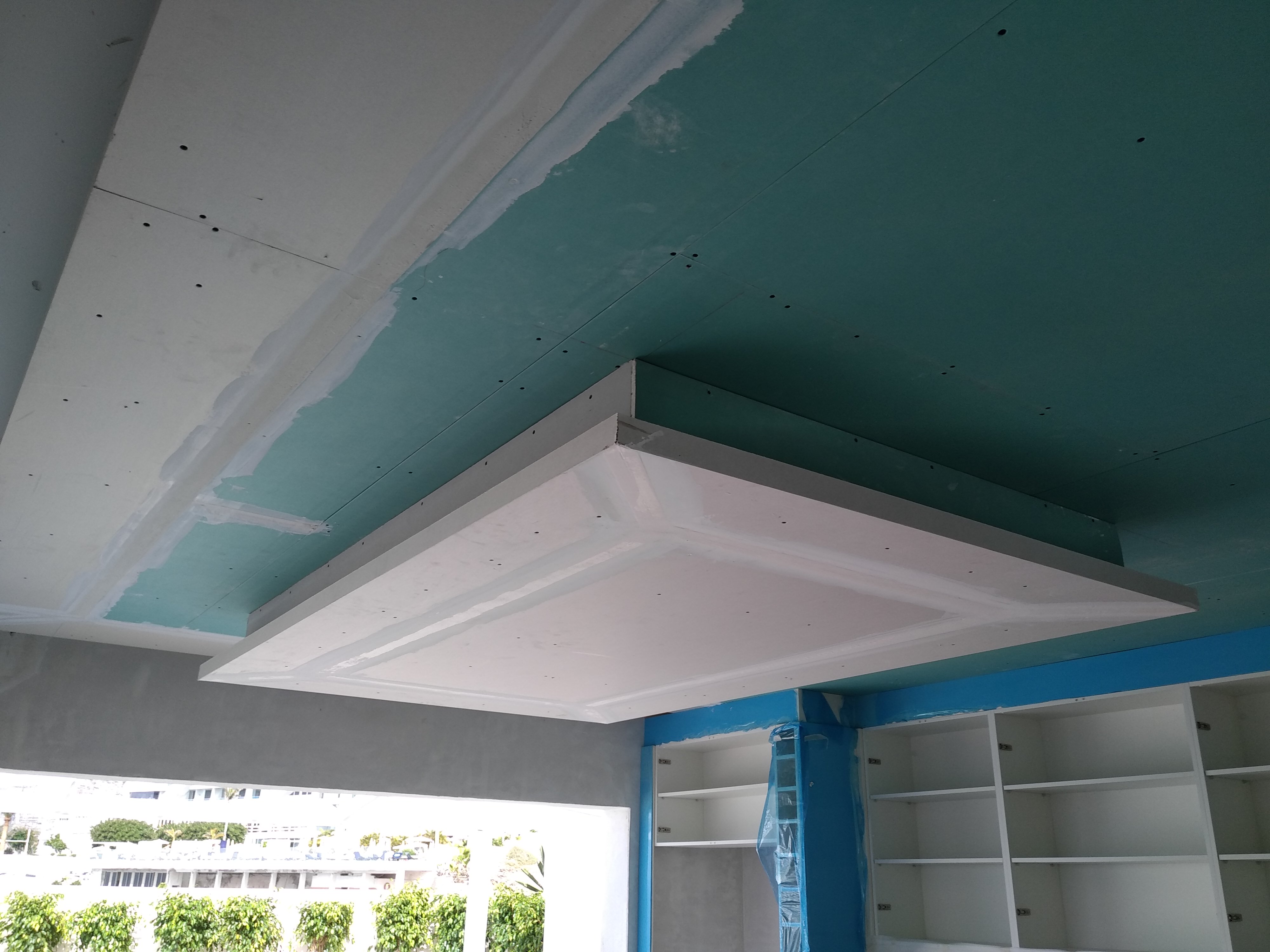 techo isla de cocina ( durante el empastado)