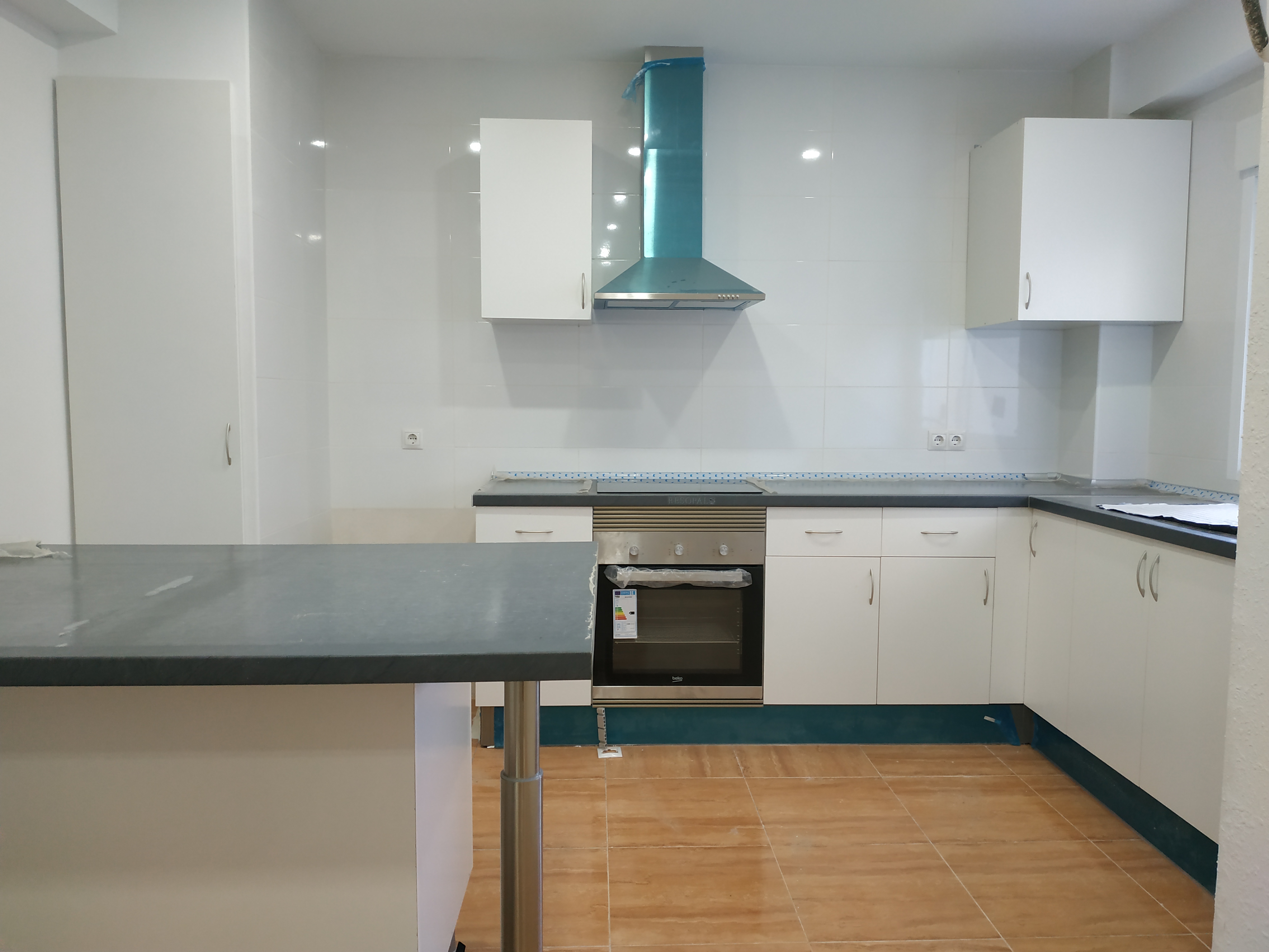 Reforma de cocina Basica y economica a medida.