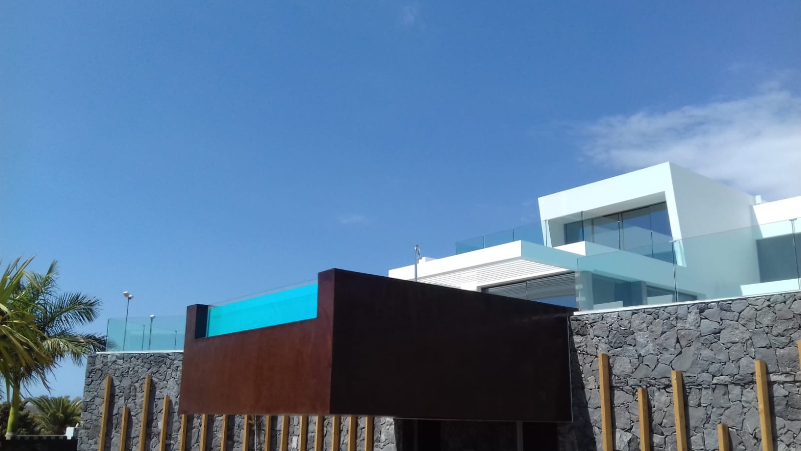 PISCINA ACABADO OXIDO DE HIERRO ACTIVADO