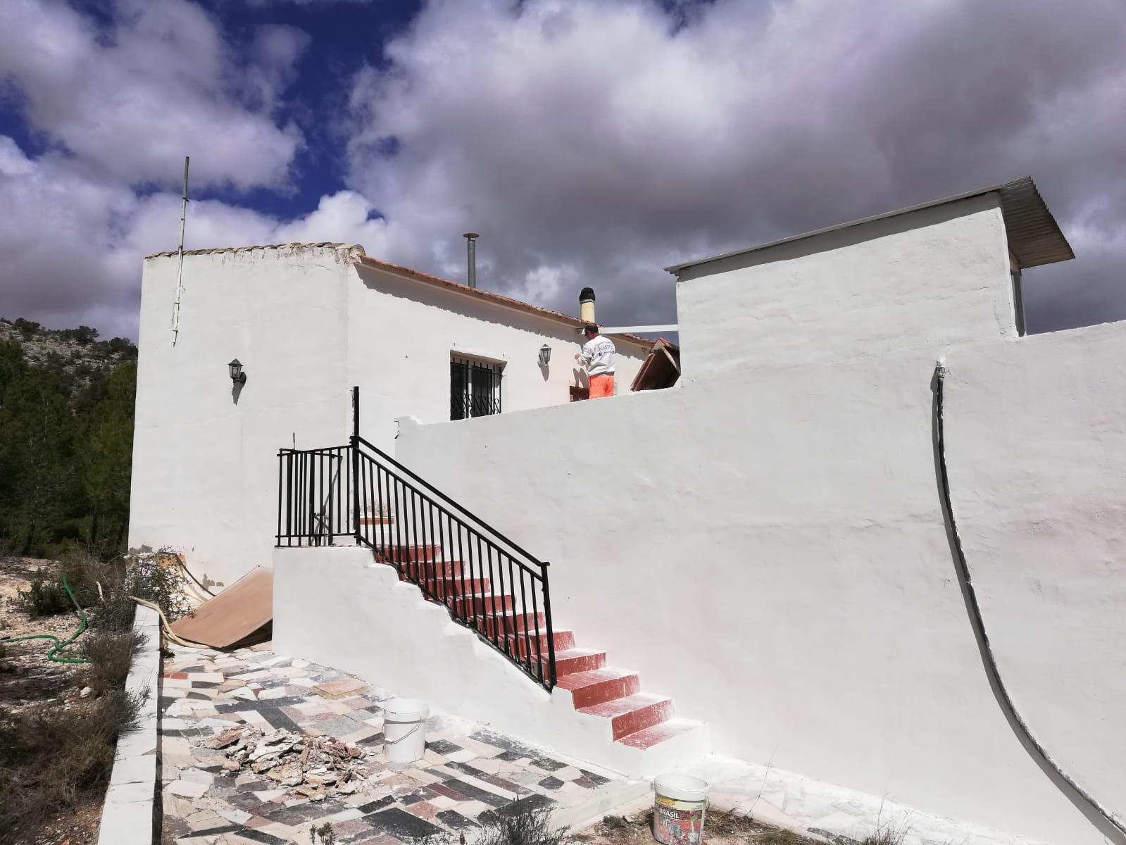 CASA DE CAMPO CON PINTURA Y ARREGLOS